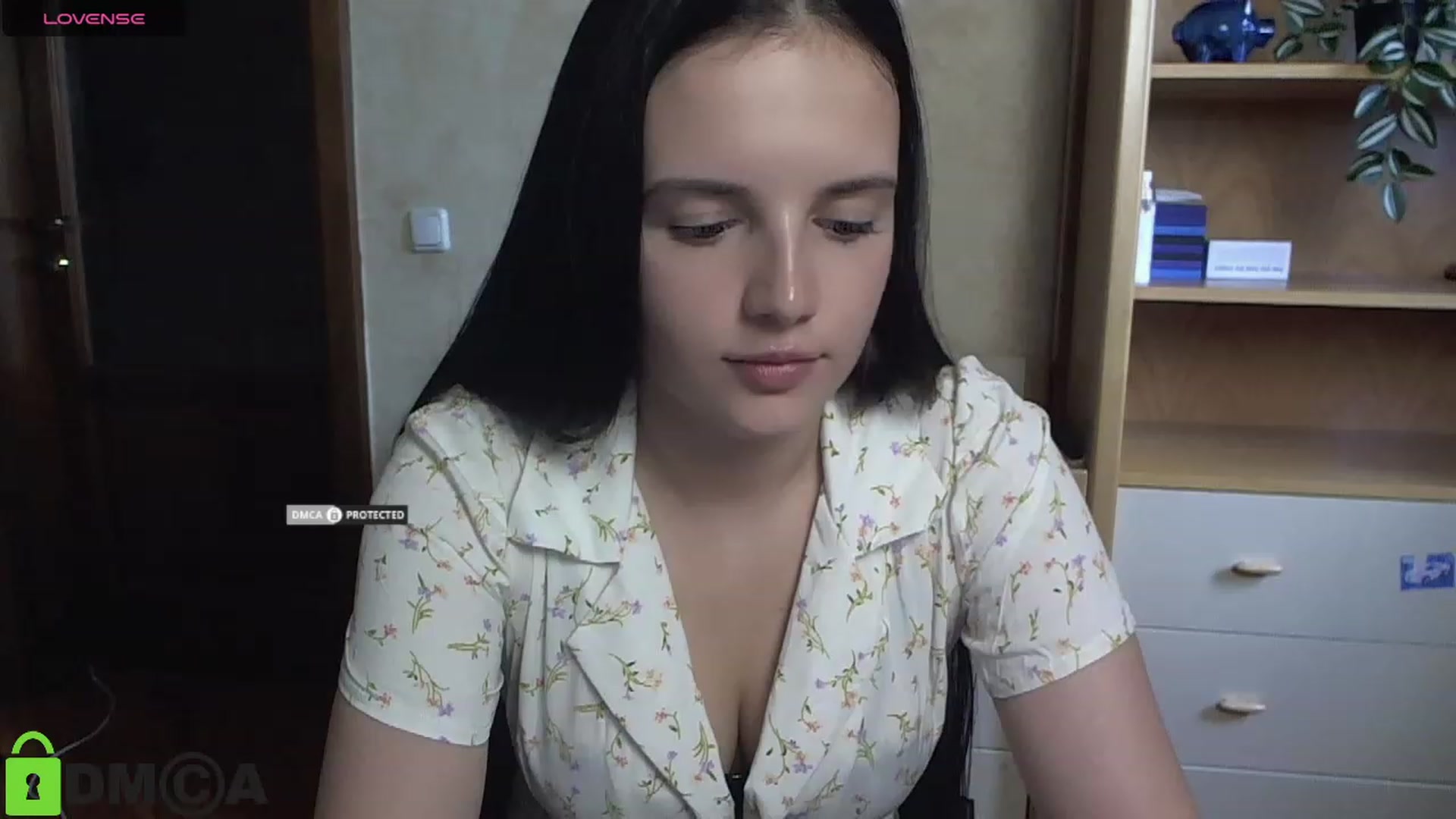 Gallery image thumbnail from NaomiGeorge's myfreecams stream on, 09/04/2023, 12:53 image 3 of 20