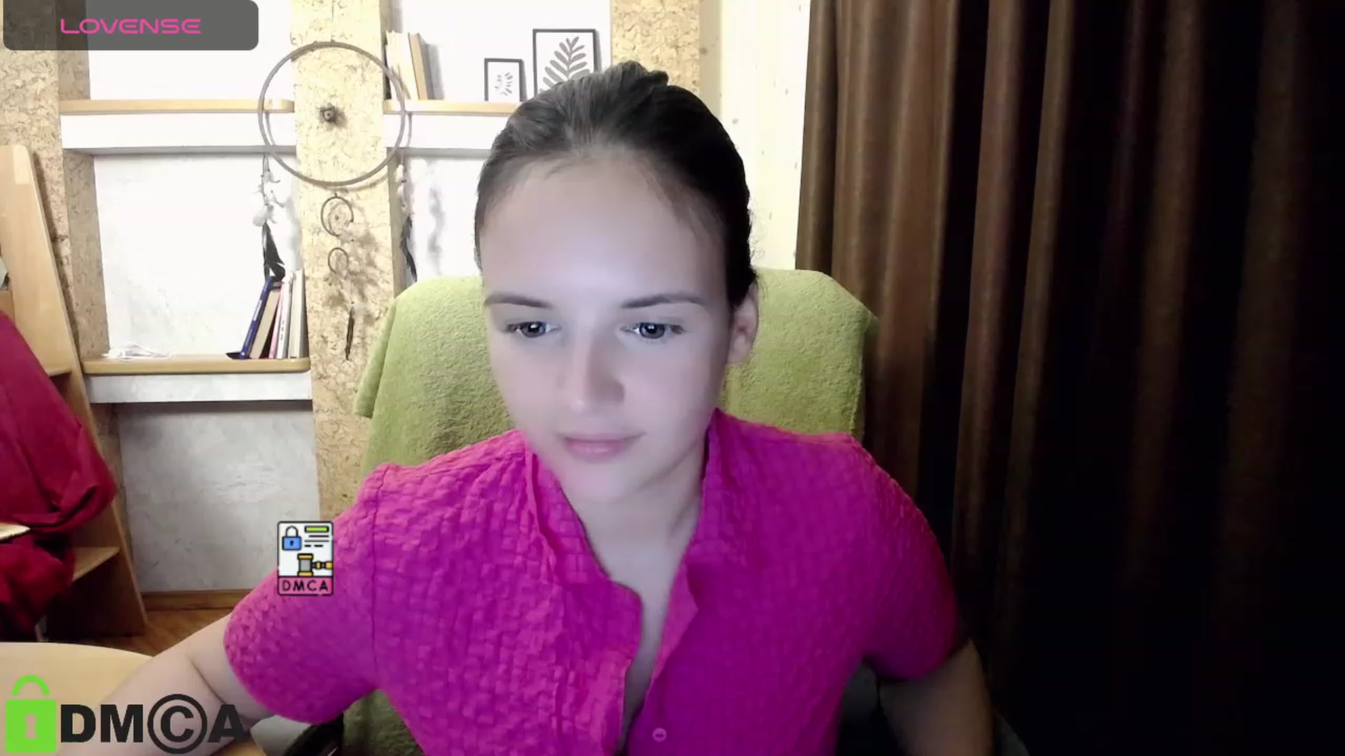 Gallery image thumbnail from NaomiGeorge's myfreecams stream on, 09/05/2023, 17:17 image 9 of 20