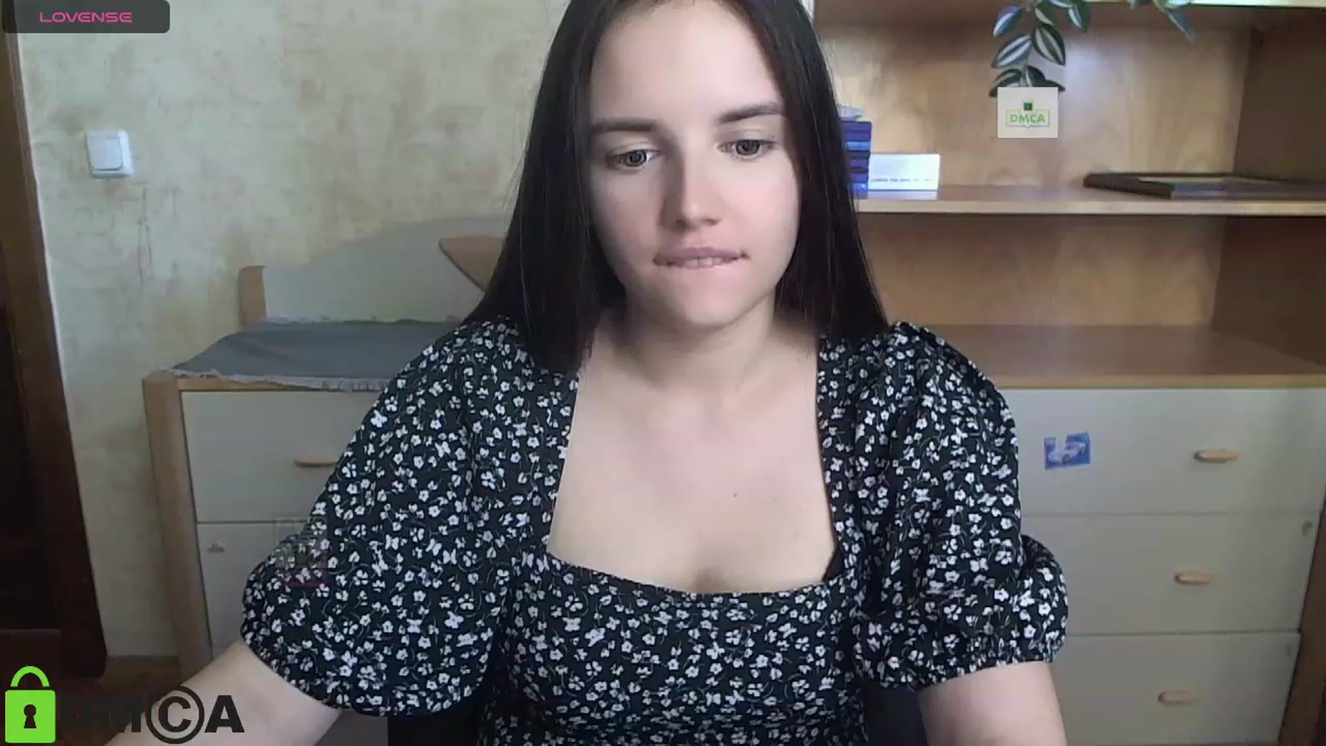 Gallery image thumbnail from NaomiGeorge's myfreecams stream on, 09/11/2023, 15:54 image 17 of 20