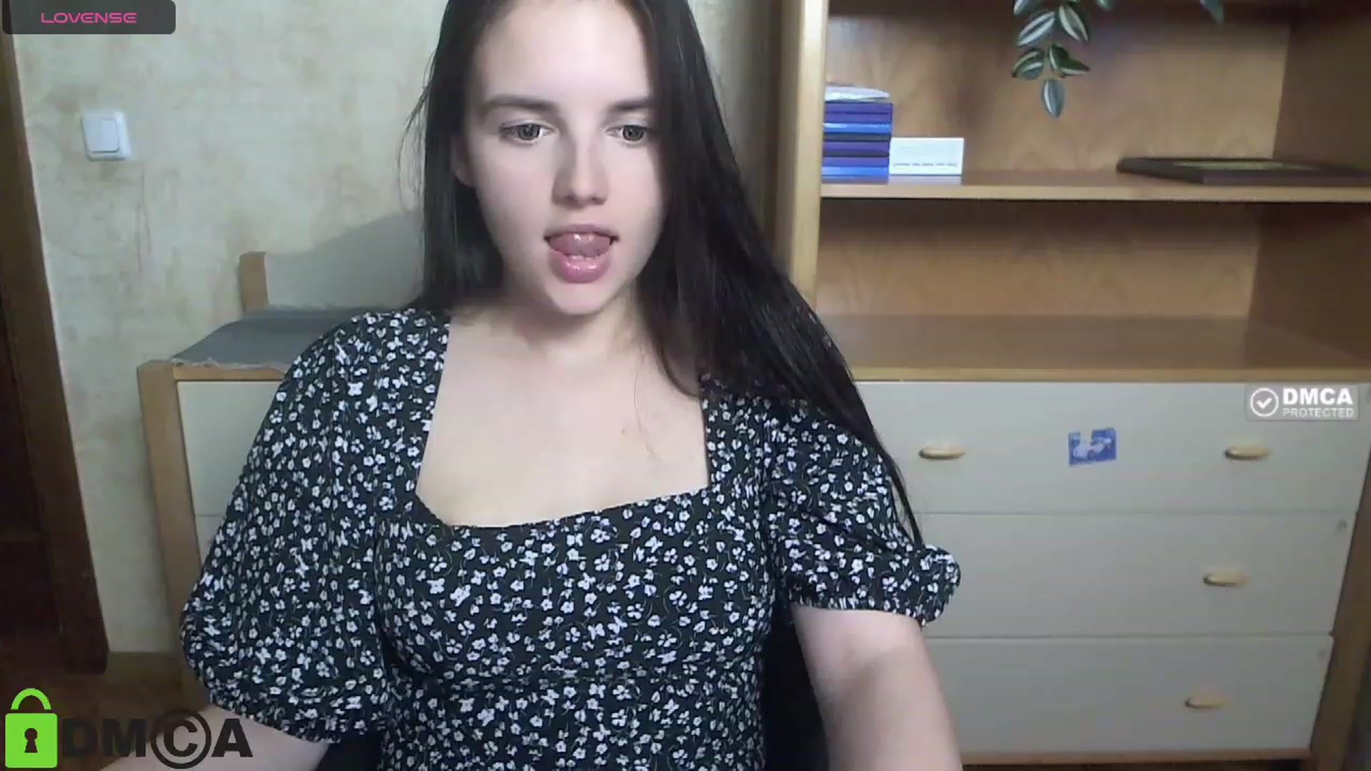 Gallery image thumbnail from NaomiGeorge's myfreecams stream on, 09/11/2023, 17:00 image 11 of 20
