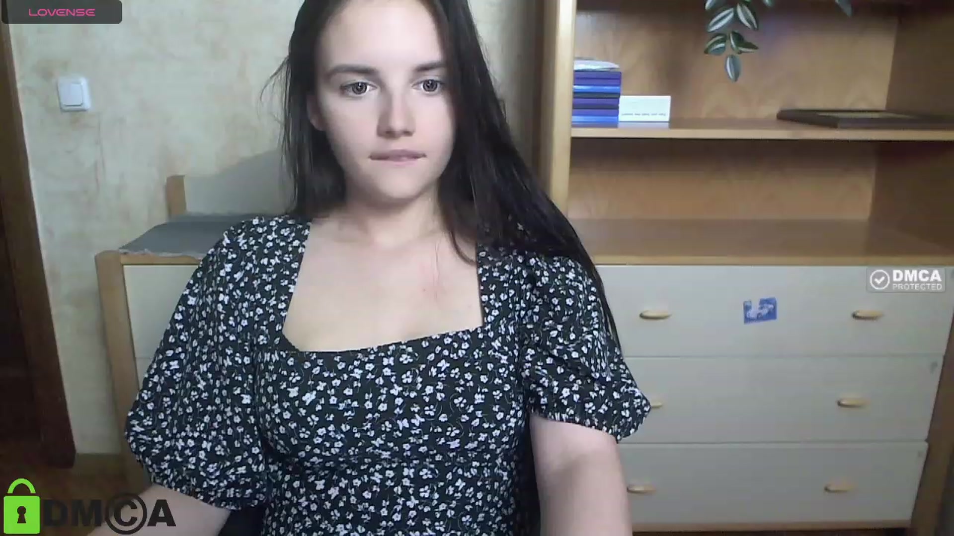 Gallery image thumbnail from NaomiGeorge's myfreecams stream on, 09/11/2023, 17:00 image 9 of 20