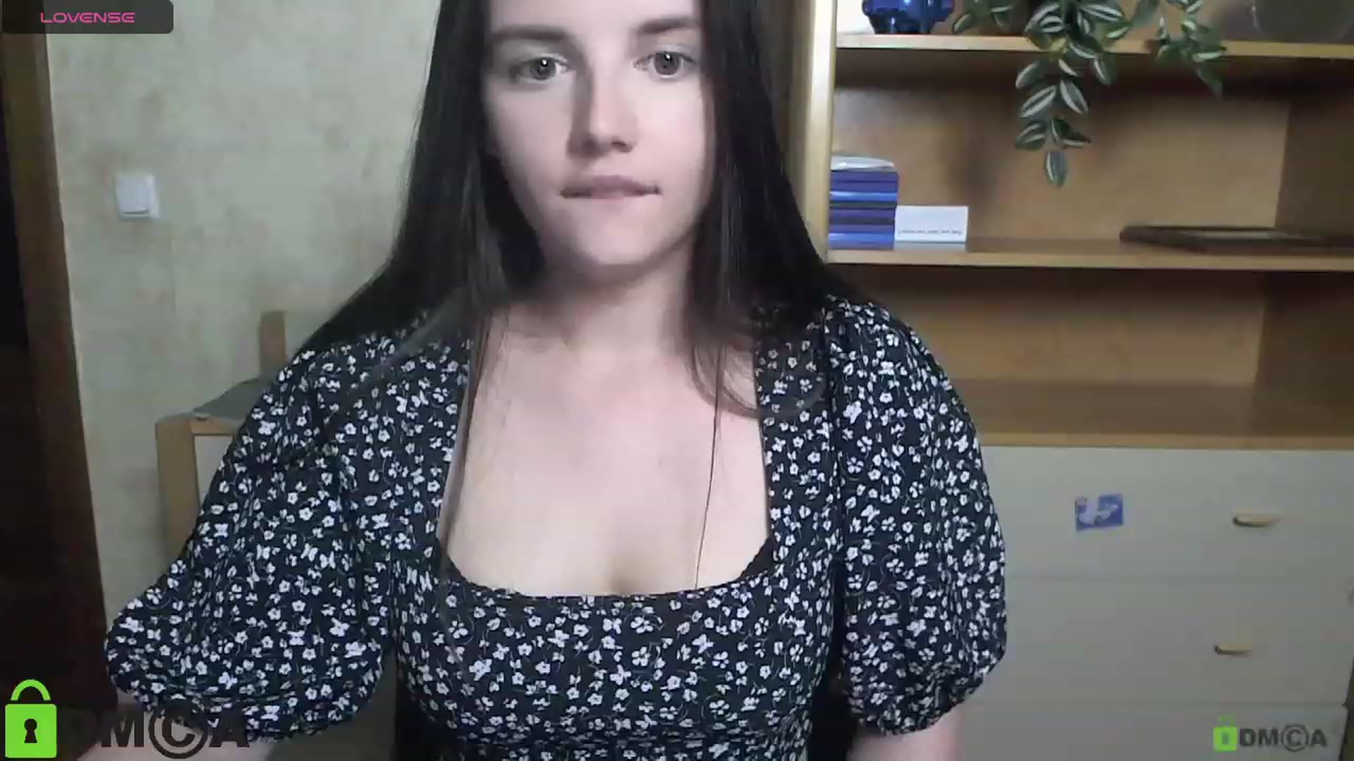 Gallery image thumbnail from NaomiGeorge's myfreecams stream on, 09/11/2023, 18:04 image 14 of 20
