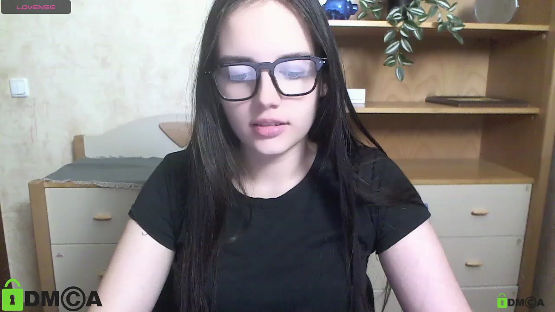 Gallery image thumbnail from NaomiGeorge's myfreecams stream on, 09/12/2023, 17:33 image 17 of 20