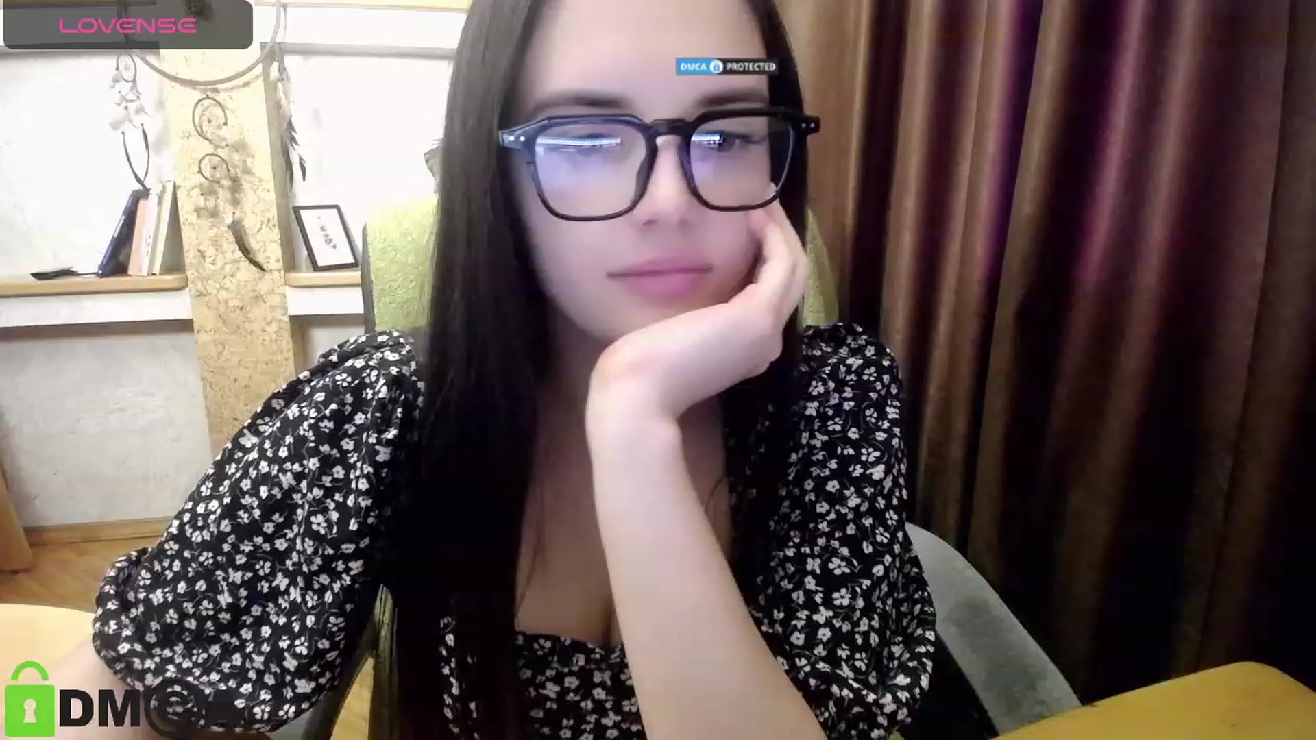 Gallery image thumbnail from NaomiGeorge's myfreecams stream on, 09/18/2023, 16:21 image 16 of 20