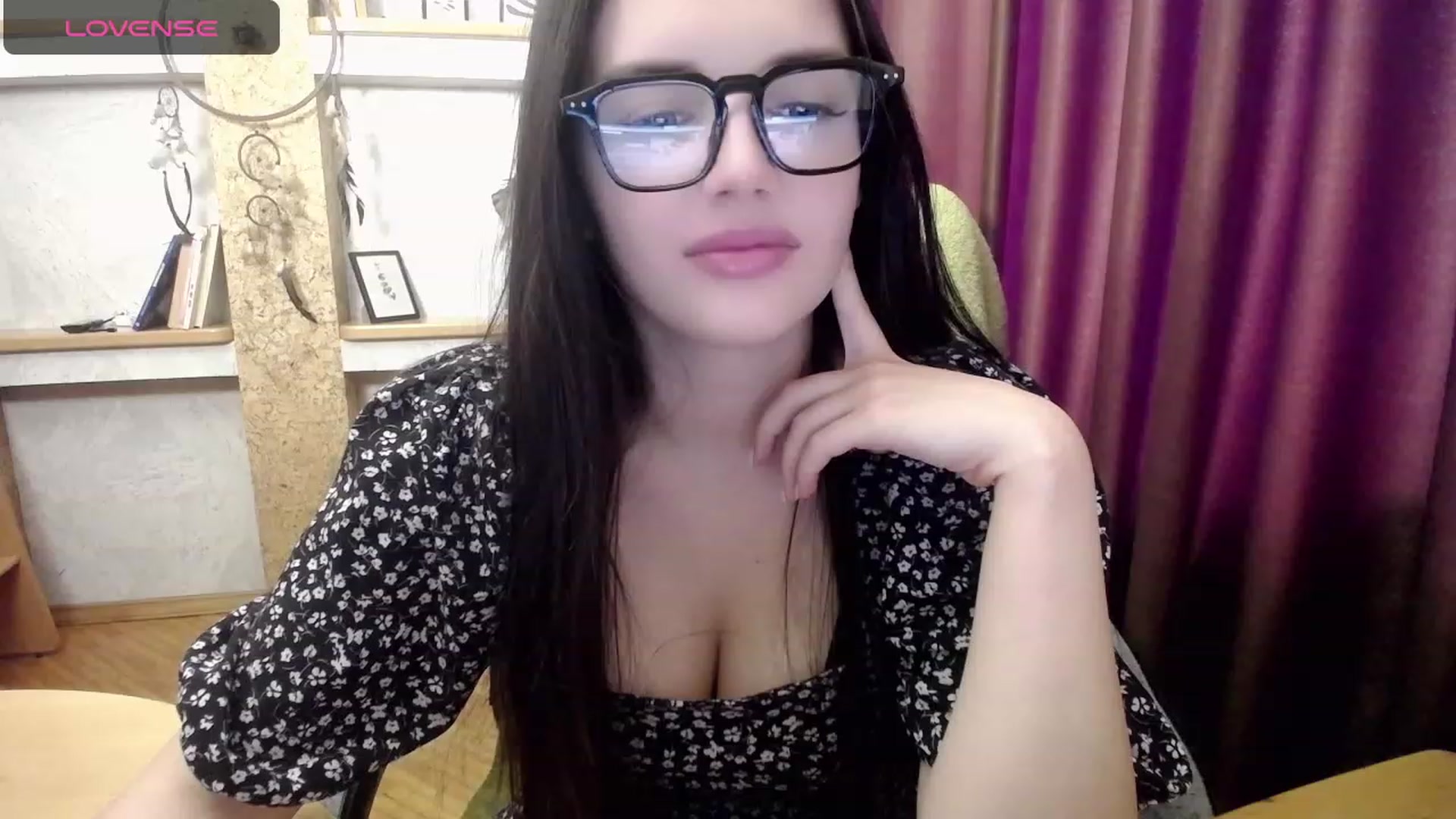 Gallery image thumbnail from NaomiGeorge's myfreecams stream on, 09/19/2023, 12:05 image 15 of 20