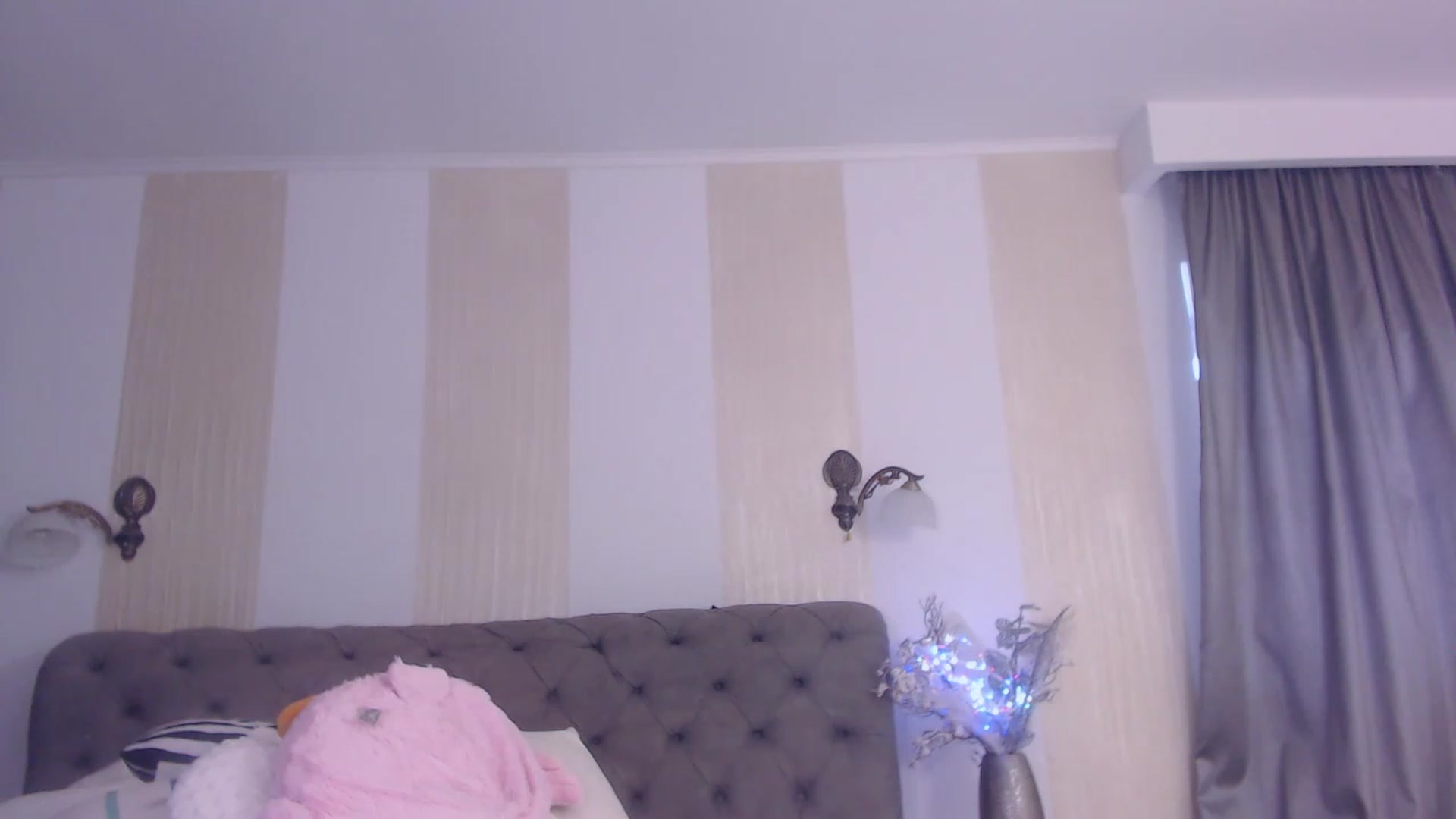 Gallery image thumbnail from NaomiNasssh's myfreecams stream on, 11/21/2022, 10:40 image 8 of 20