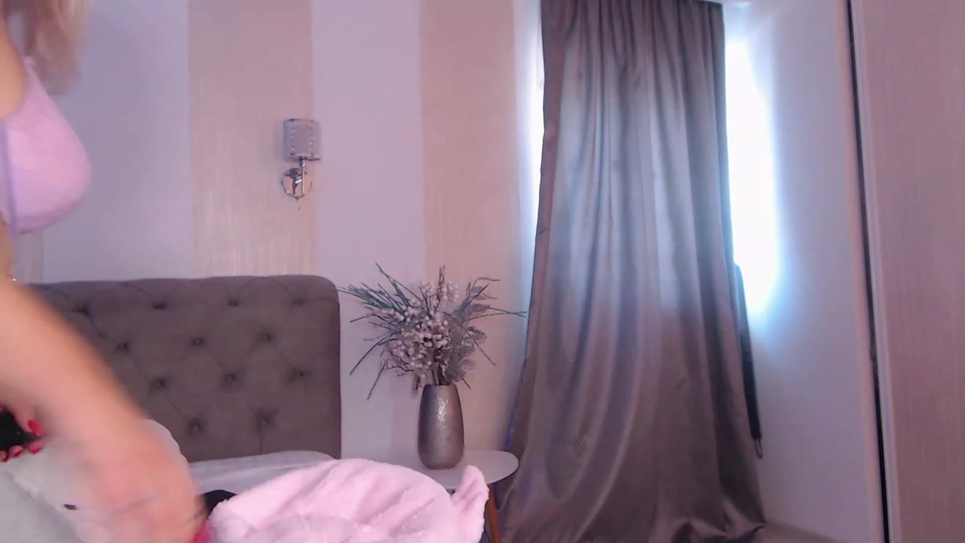 Gallery image thumbnail from NaomiNasssh's myfreecams stream on, 09/13/2023, 08:54 image 6 of 20