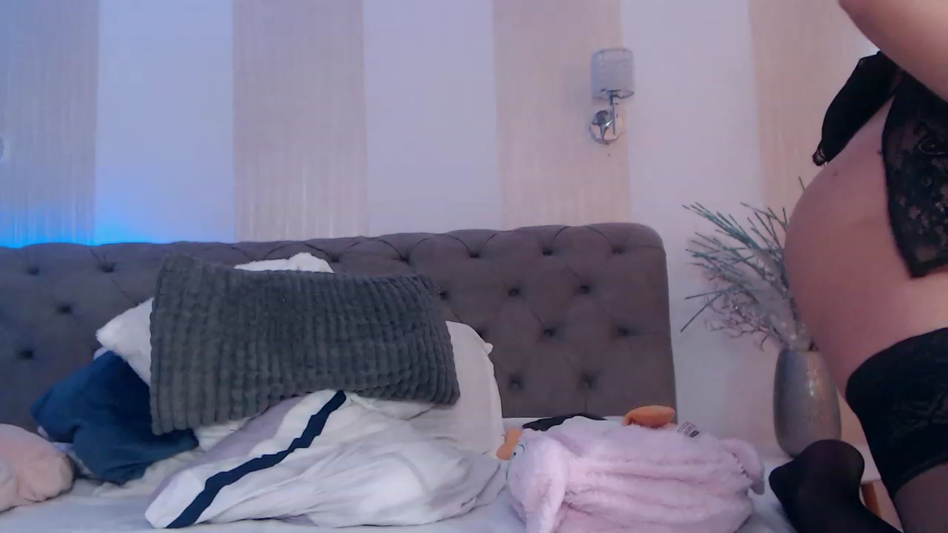 Gallery image thumbnail from NaomiNasssh's myfreecams stream on, 09/26/2023, 10:22 image 7 of 20