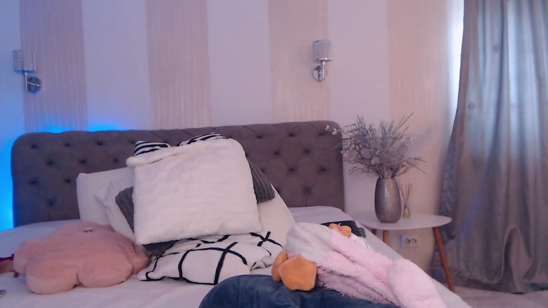 Gallery image thumbnail from NaomiNasssh's myfreecams stream on, 10/20/2023, 07:55 image 6 of 20