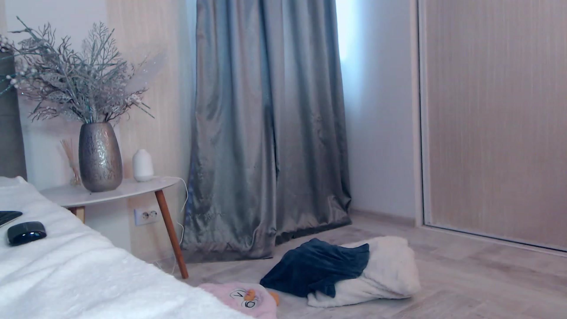 Gallery image thumbnail from NaomiNasssh's myfreecams stream on, 12/05/2023, 11:41 image 13 of 20