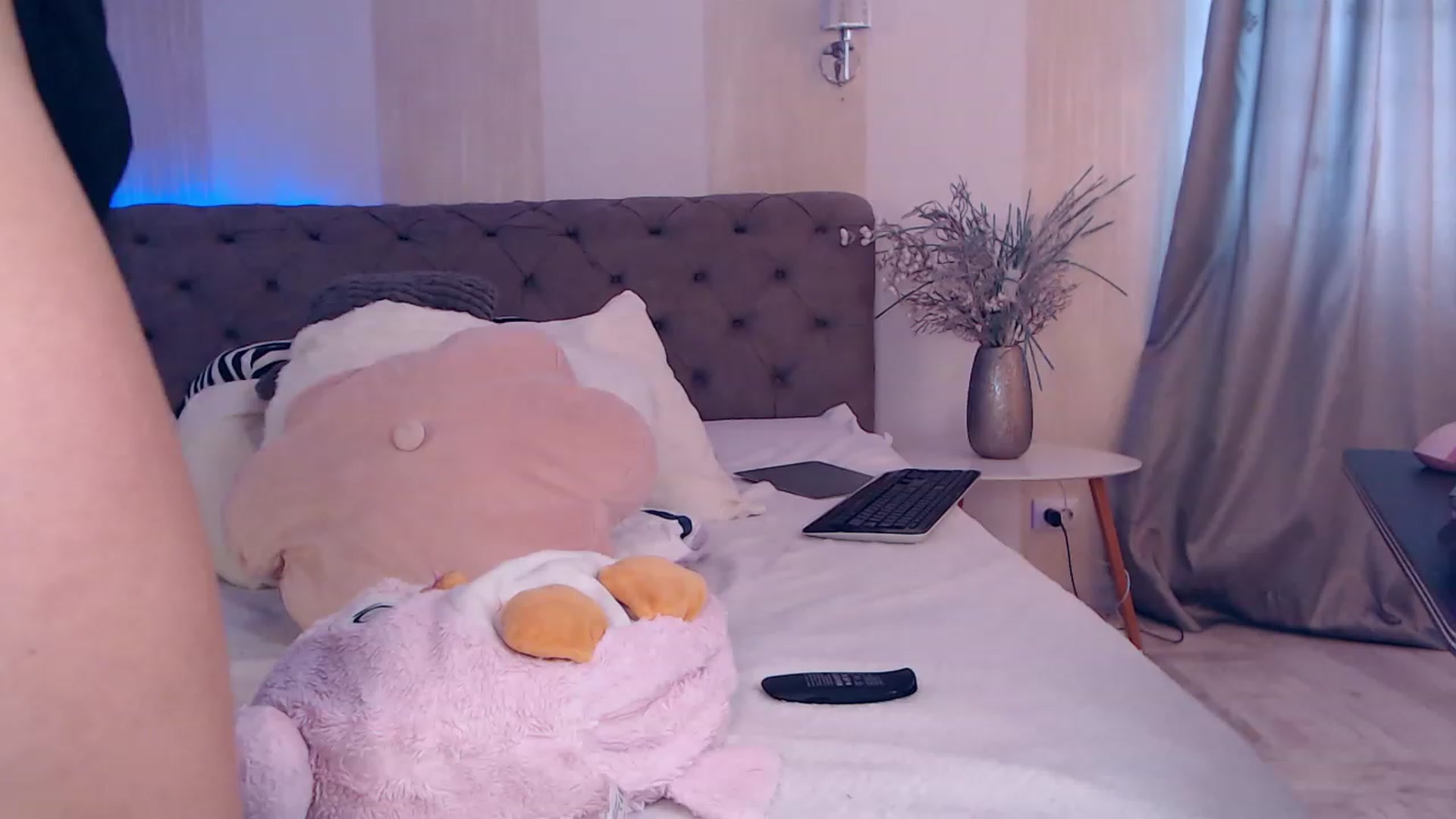 Gallery image thumbnail from NaomiNasssh's myfreecams stream on, 01/20/2024, 09:57 image 5 of 20