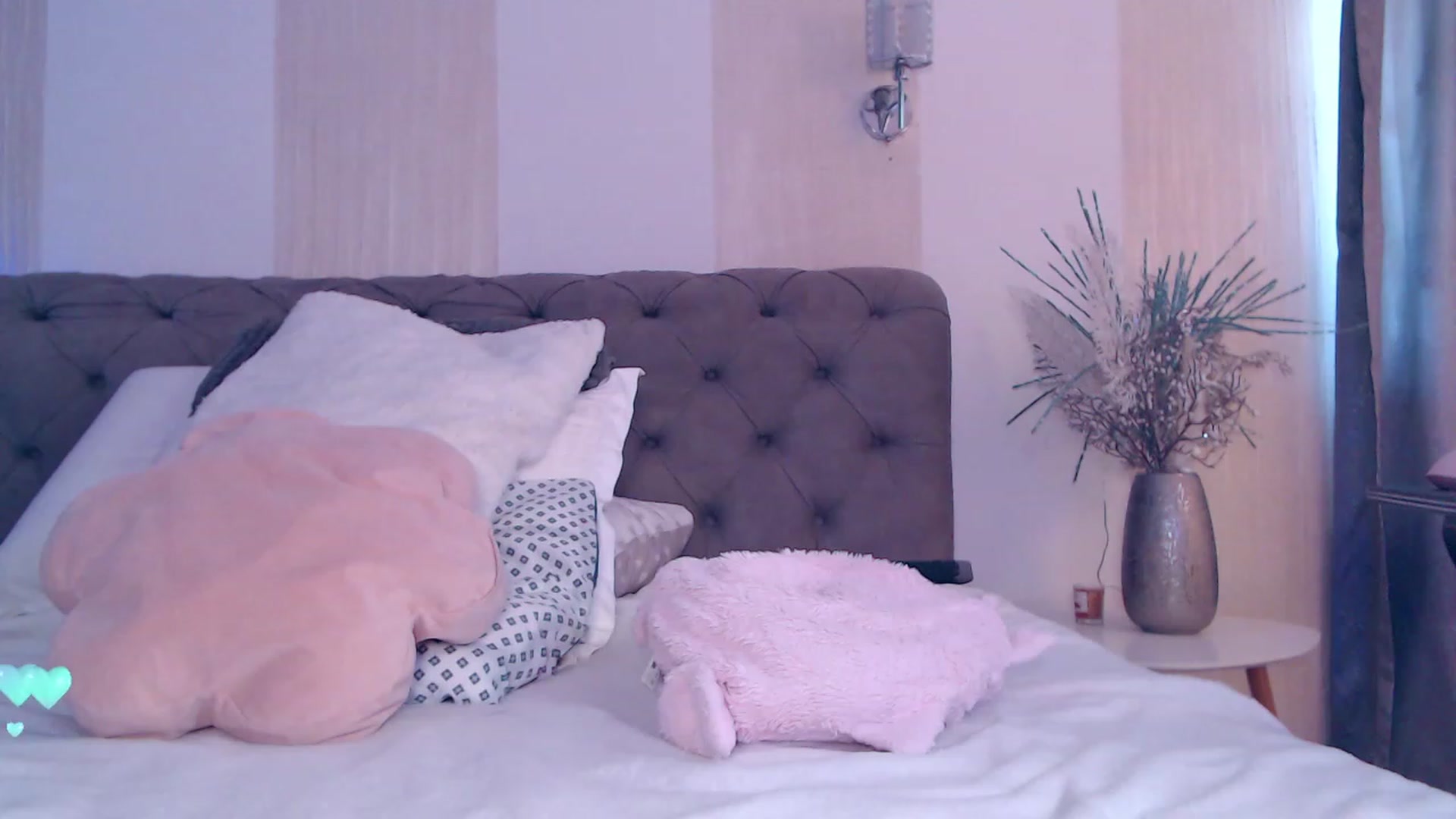 Gallery image thumbnail from NaomiNasssh's myfreecams stream on, 02/21/2024, 11:06 image 2 of 20