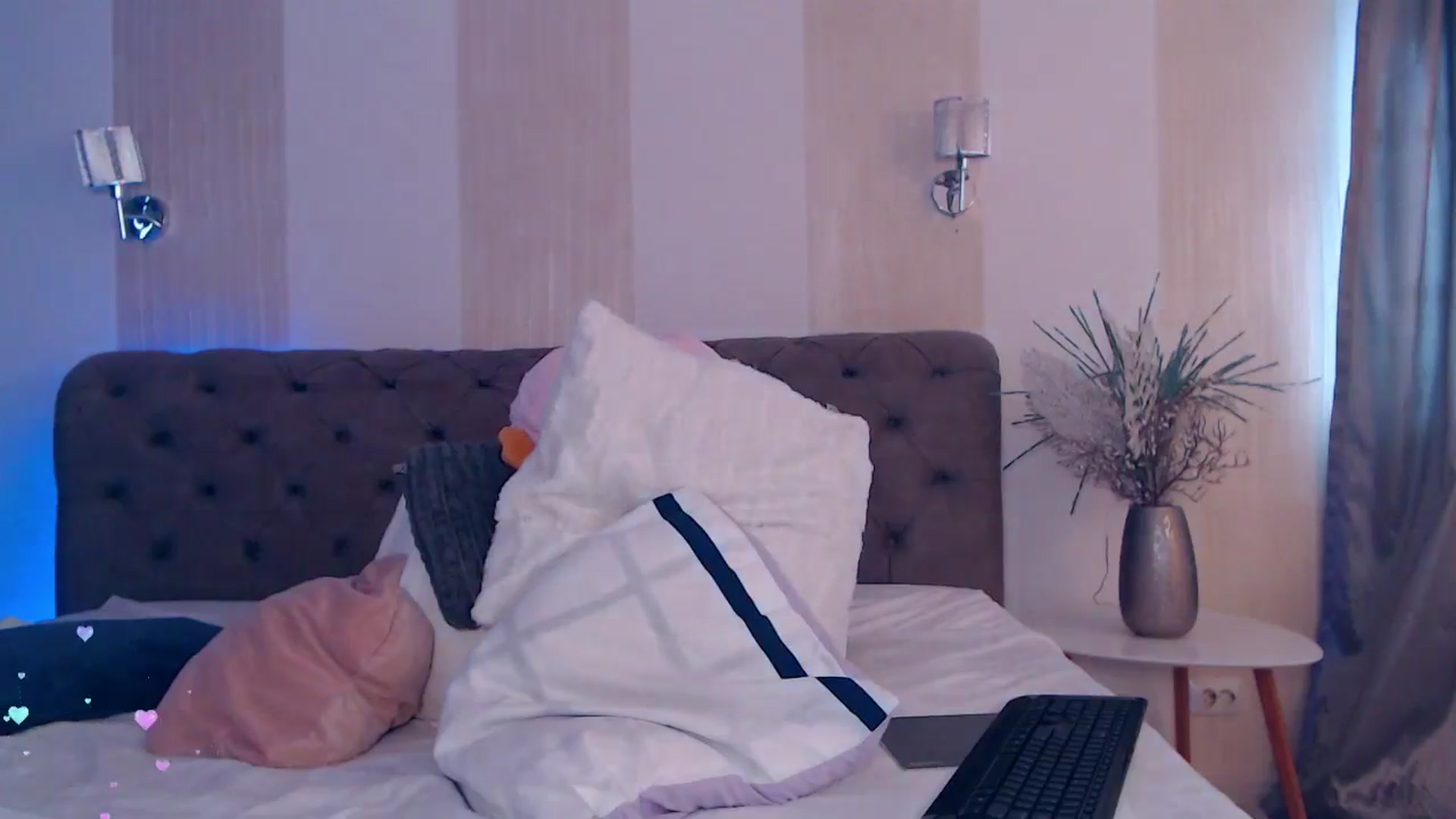 Gallery image thumbnail from NaomiNasssh's myfreecams stream on, 03/20/2024, 09:37 image 12 of 20
