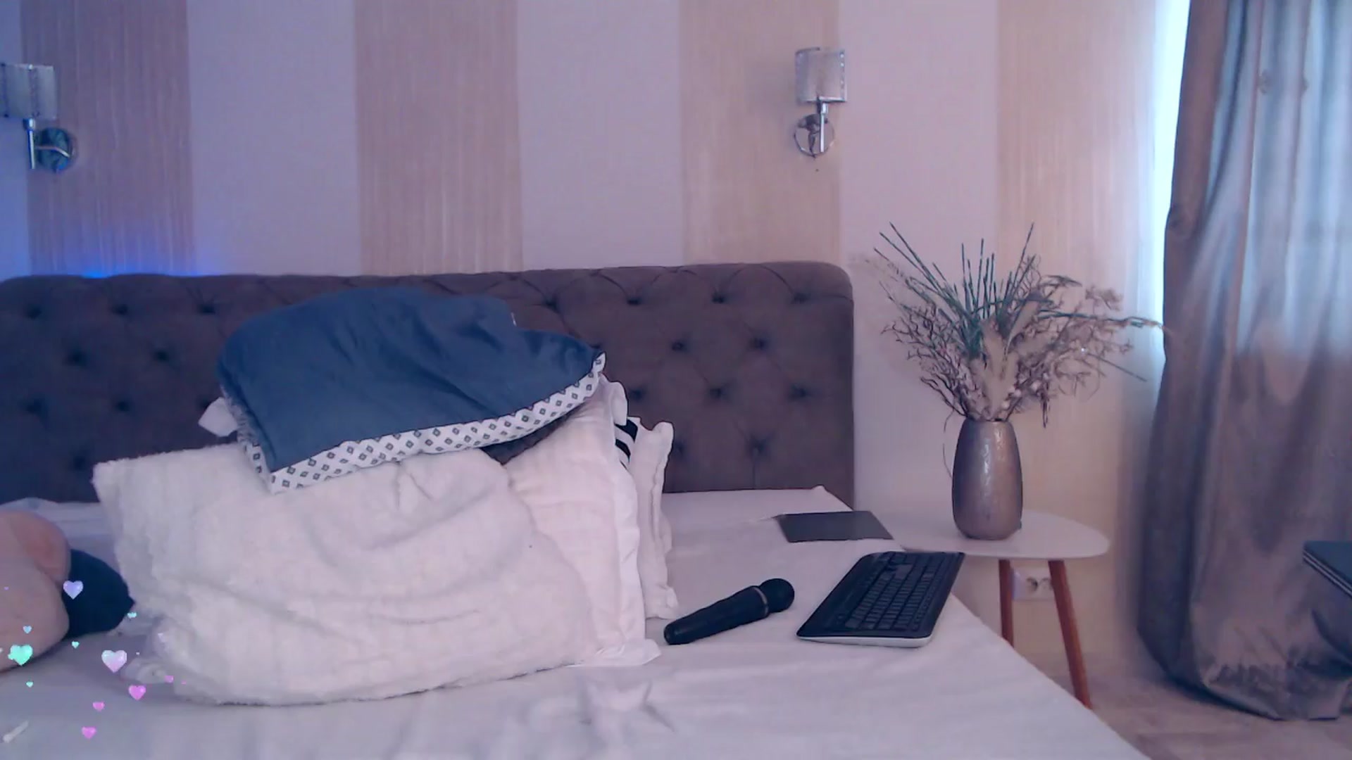 Gallery image thumbnail from NaomiNasssh's myfreecams stream on, 03/25/2024, 10:00 image 19 of 20