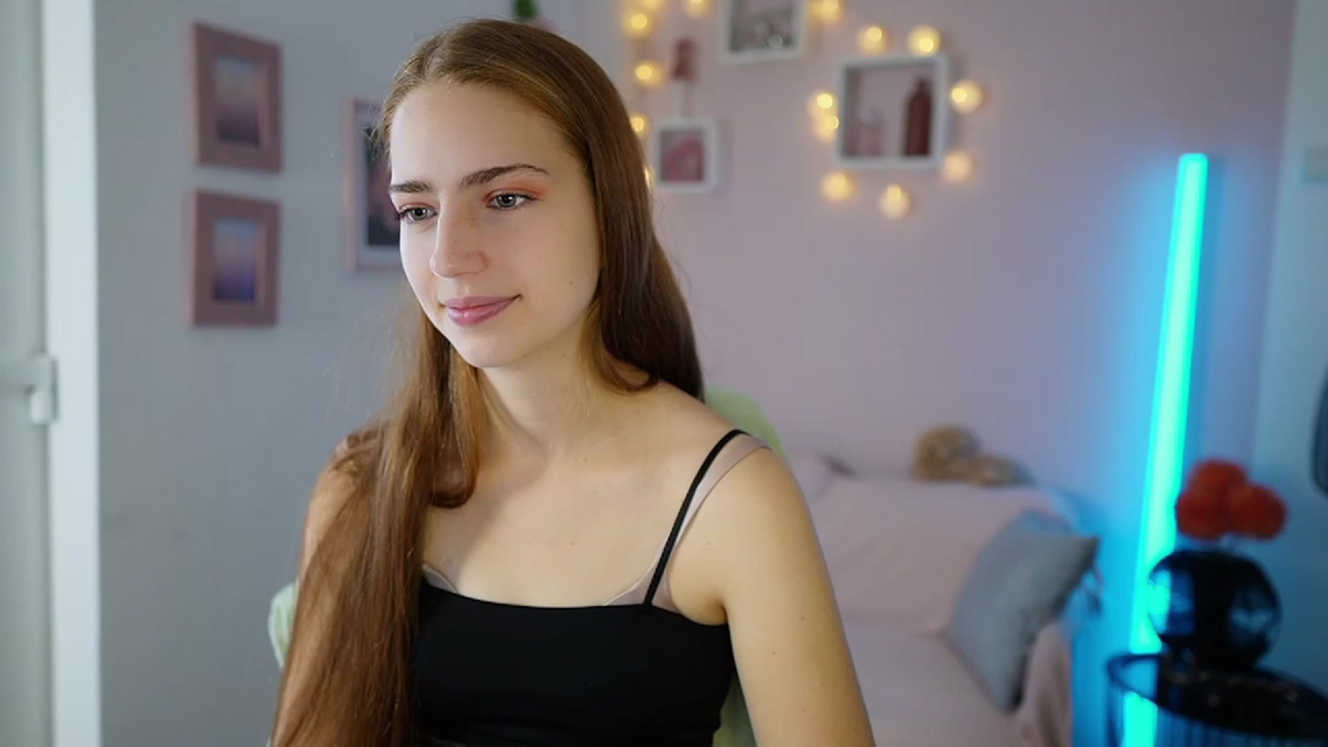 Gallery image thumbnail from Naomi_Woods18's myfreecams stream on, 11/01/2023, 09:27 image 5 of 20