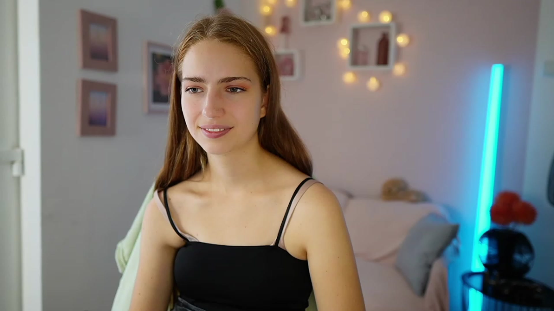 Gallery image thumbnail from Naomi_Woods18's myfreecams stream on, 11/01/2023, 10:13 image 11 of 20