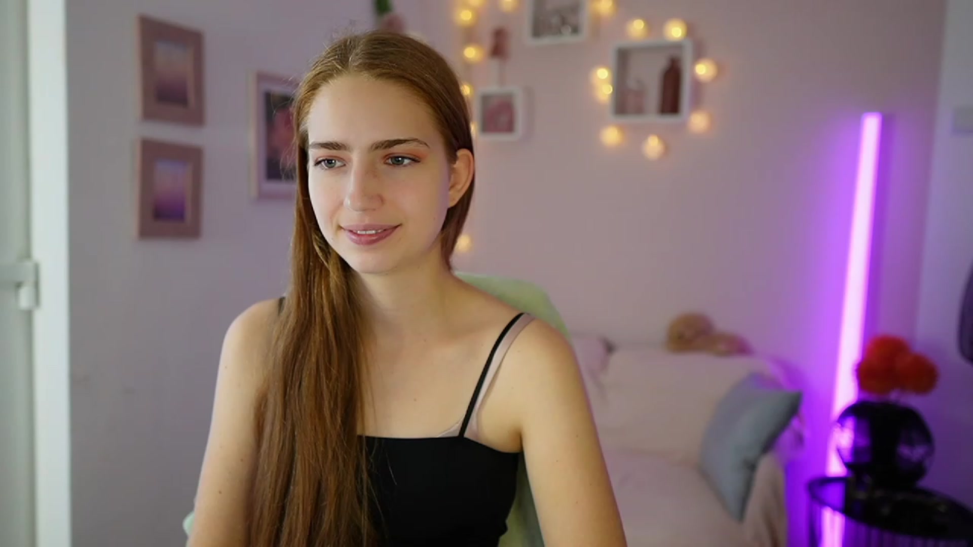 Gallery image thumbnail from Naomi_Woods18's myfreecams stream on, 11/01/2023, 12:39 image 11 of 20