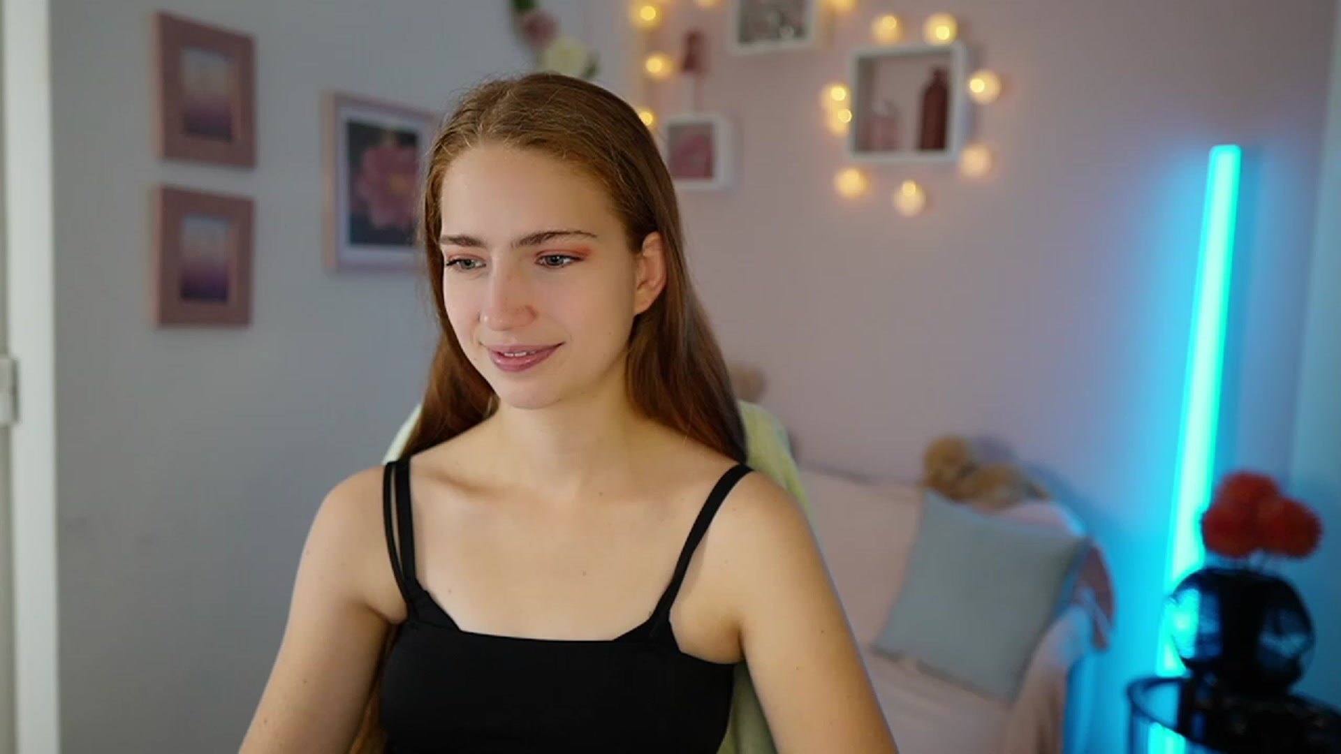 Gallery image thumbnail from Naomi_Woods18's myfreecams stream on, 11/03/2023, 09:49 image 20 of 20