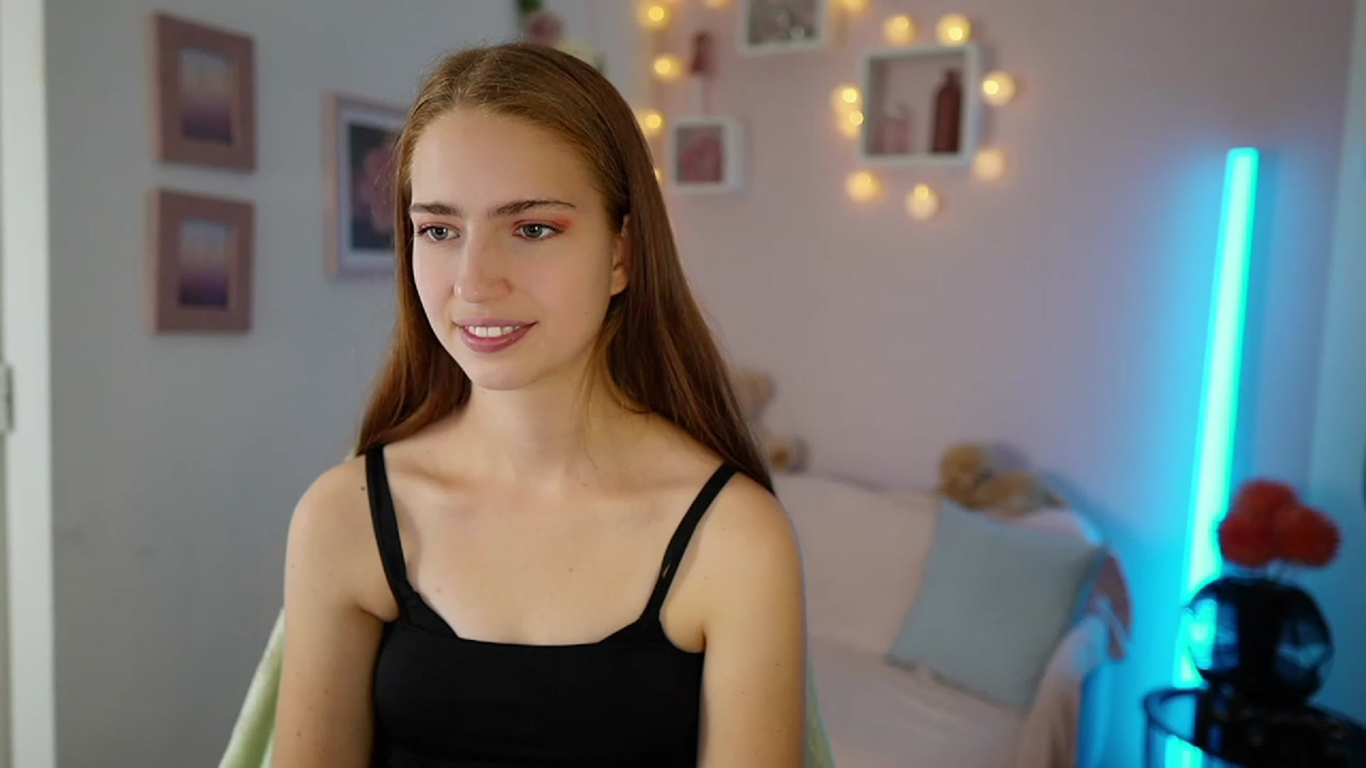 Gallery image thumbnail from Naomi_Woods18's myfreecams stream on, 11/03/2023, 11:09 image 19 of 20