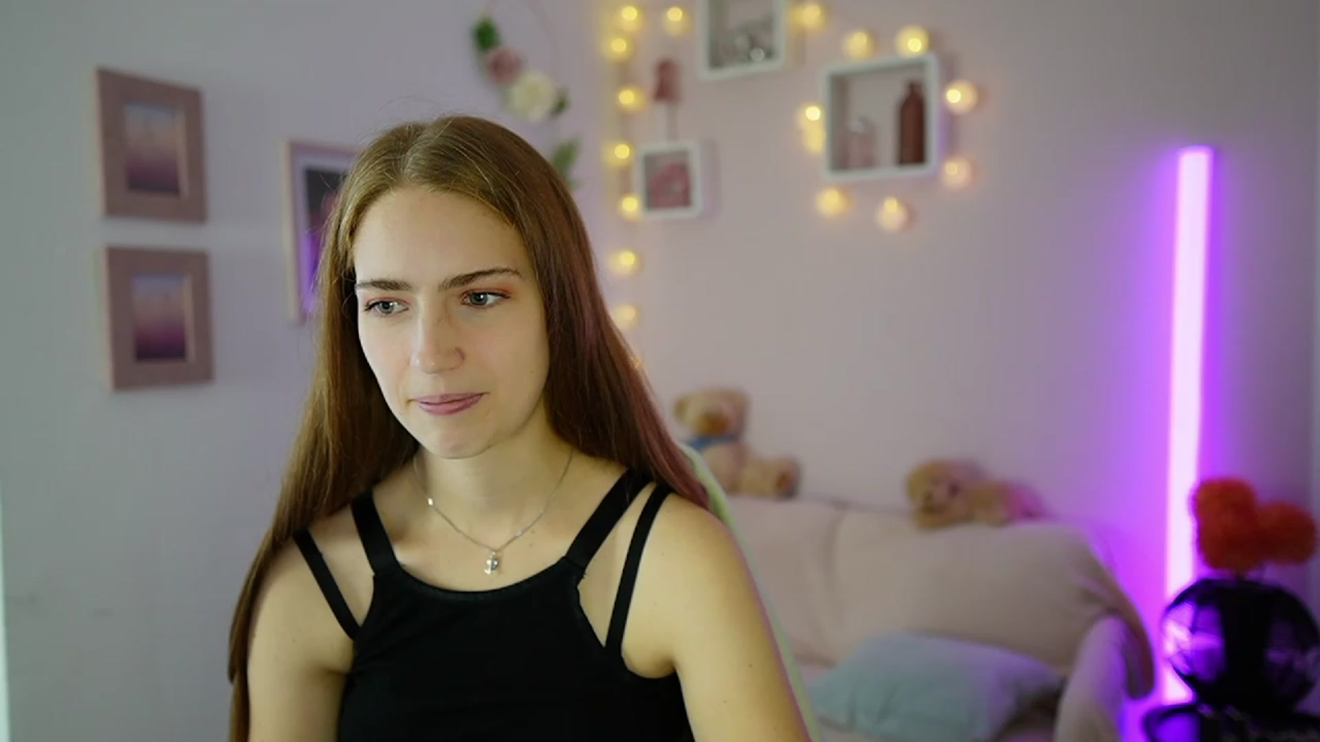 Gallery image thumbnail from Naomi_Woods18's myfreecams stream on, 11/08/2023, 11:25 image 2 of 20