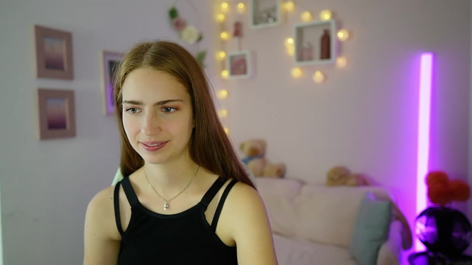 Gallery image thumbnail from Naomi_Woods18's myfreecams stream on, 11/08/2023, 13:51 image 1 of 20