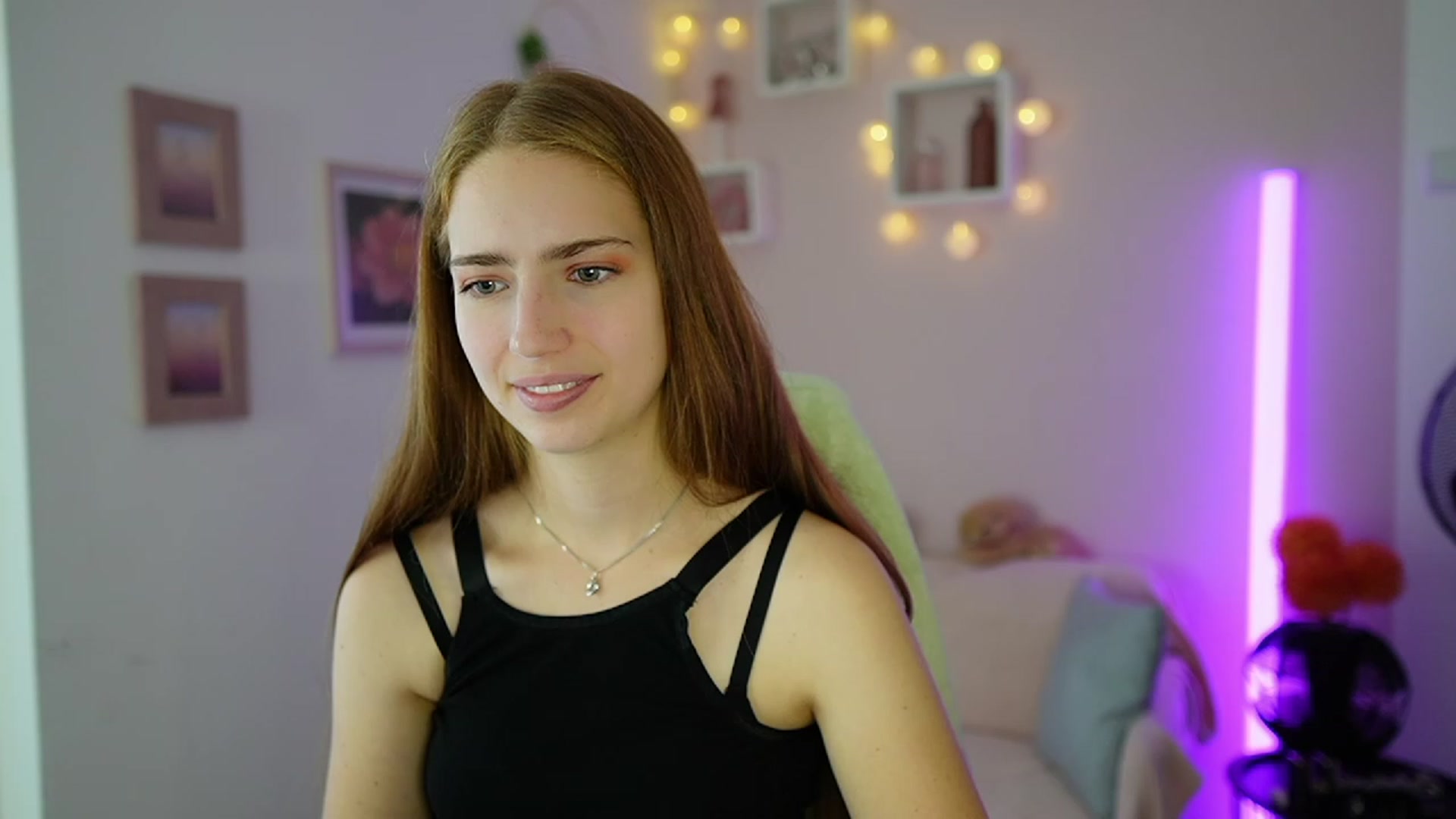 Gallery image thumbnail from Naomi_Woods18's myfreecams stream on, 11/09/2023, 11:03 image 19 of 20