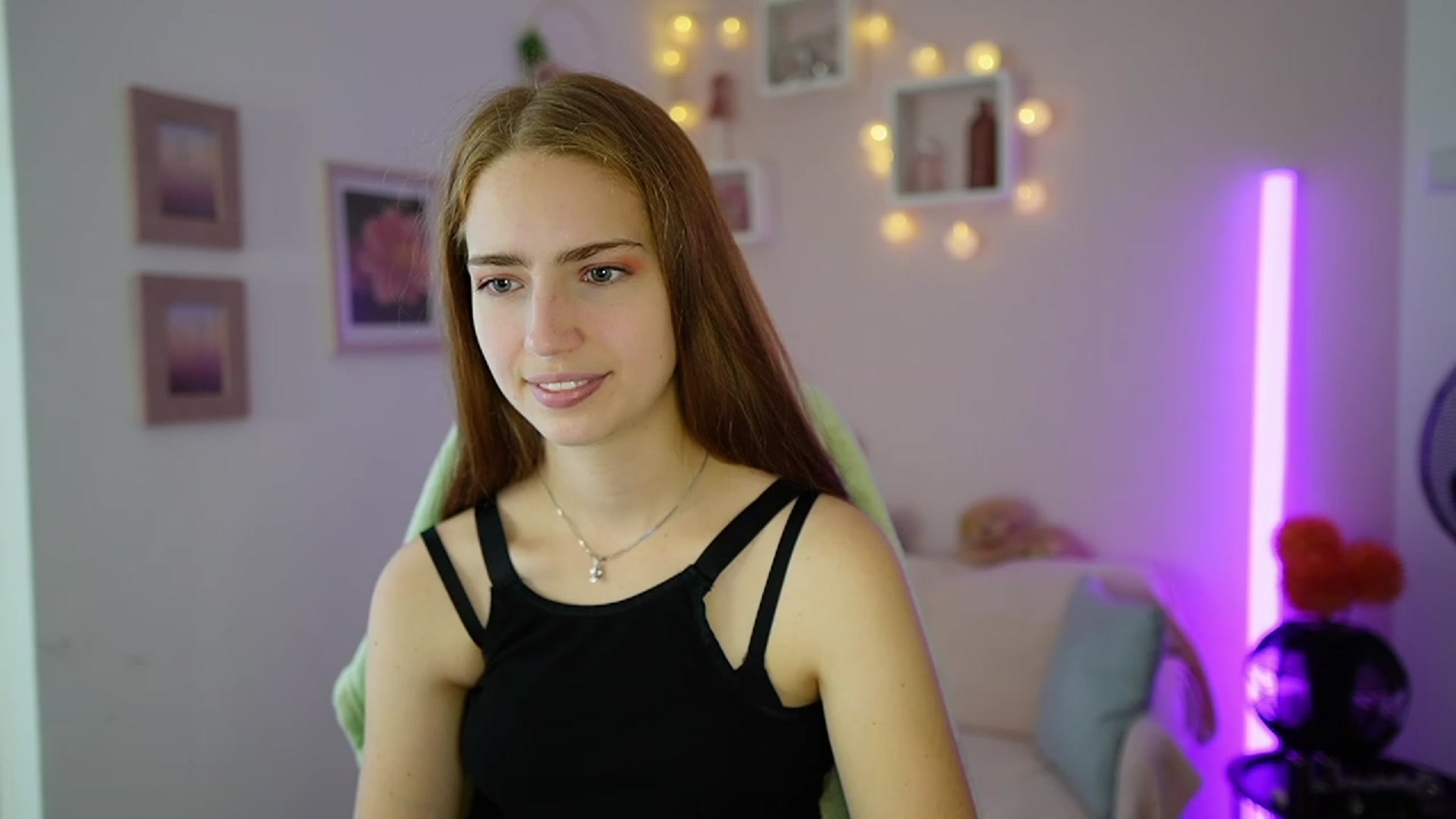 Gallery image thumbnail from Naomi_Woods18's myfreecams stream on, 11/09/2023, 11:03 image 4 of 20