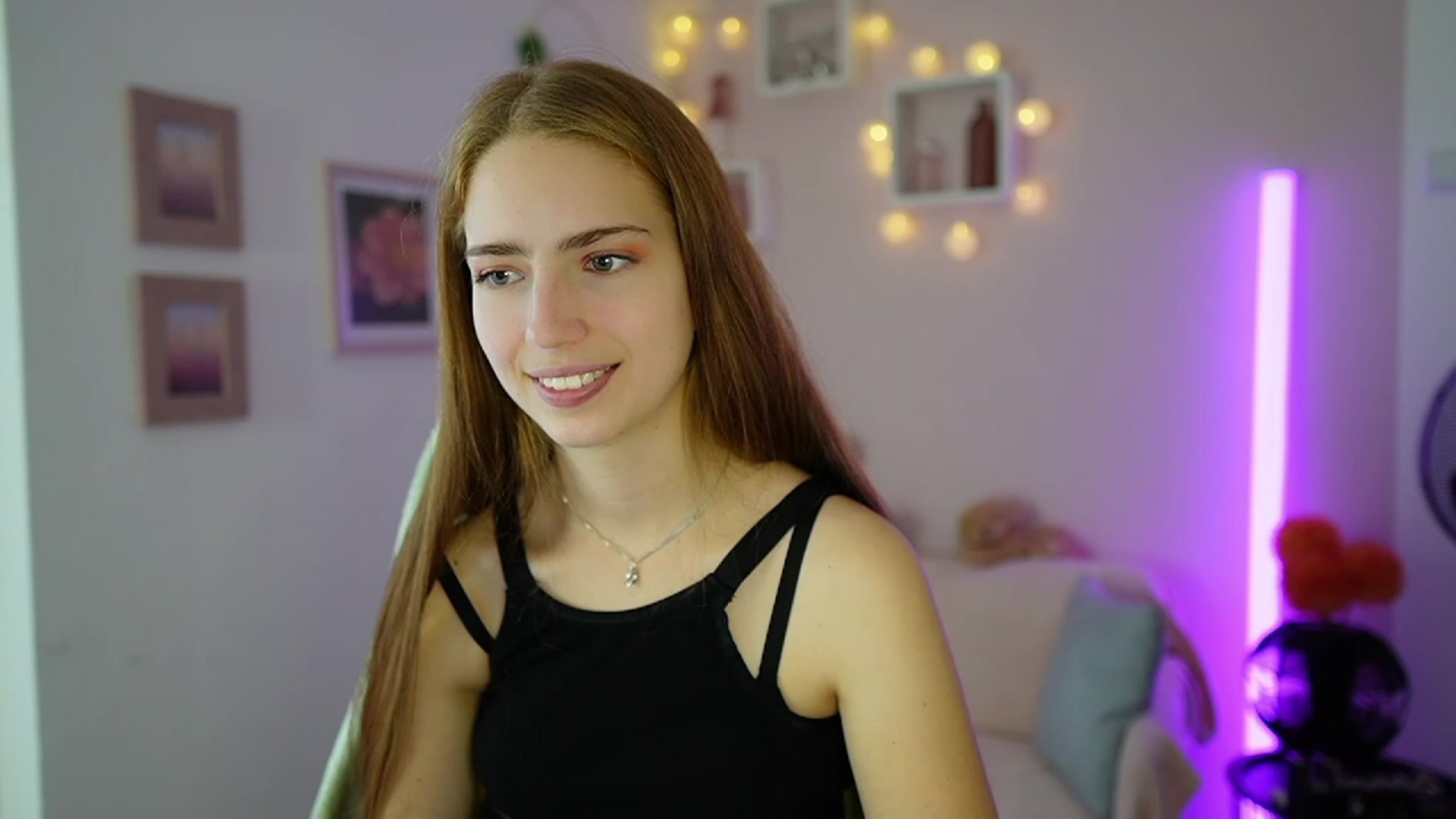 Gallery image thumbnail from Naomi_Woods18's myfreecams stream on, 11/09/2023, 11:03 image 15 of 20