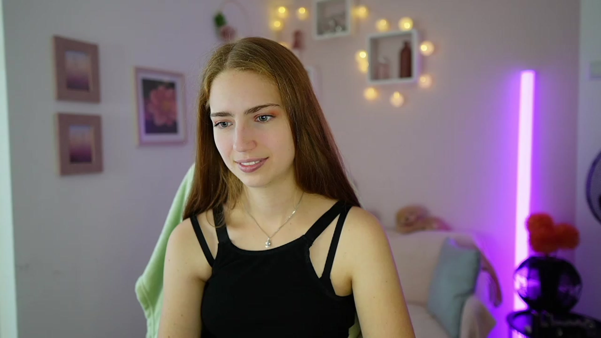 Gallery image thumbnail from Naomi_Woods18's myfreecams stream on, 11/09/2023, 11:03 image 9 of 20