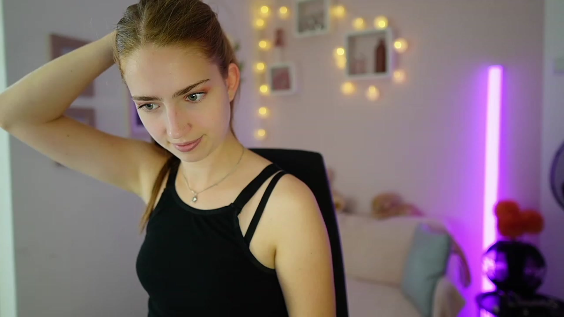 Gallery image thumbnail from Naomi_Woods18's myfreecams stream on, 11/09/2023, 12:07 image 2 of 20