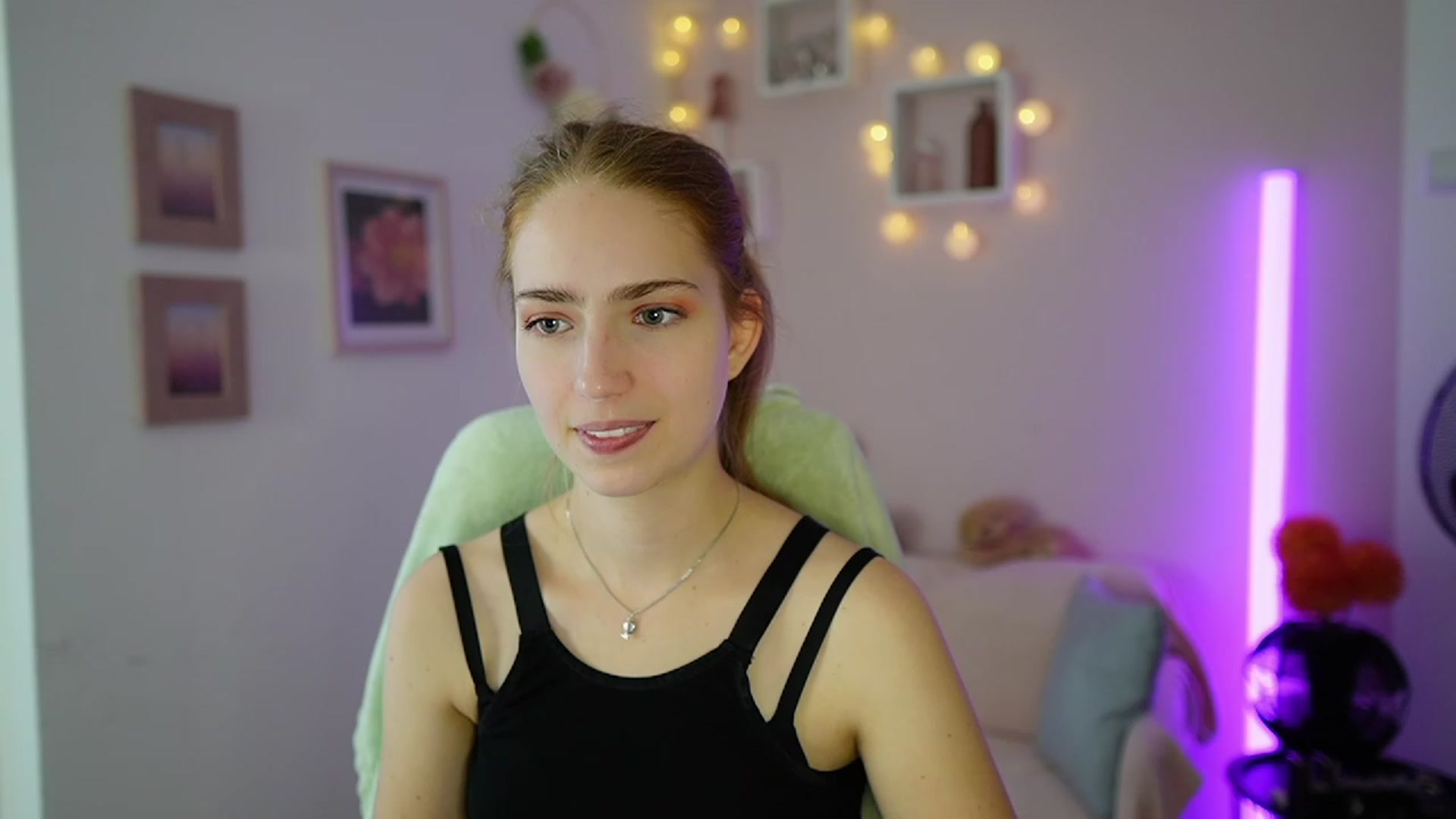 Gallery image thumbnail from Naomi_Woods18's myfreecams stream on, 11/09/2023, 13:36 image 2 of 20