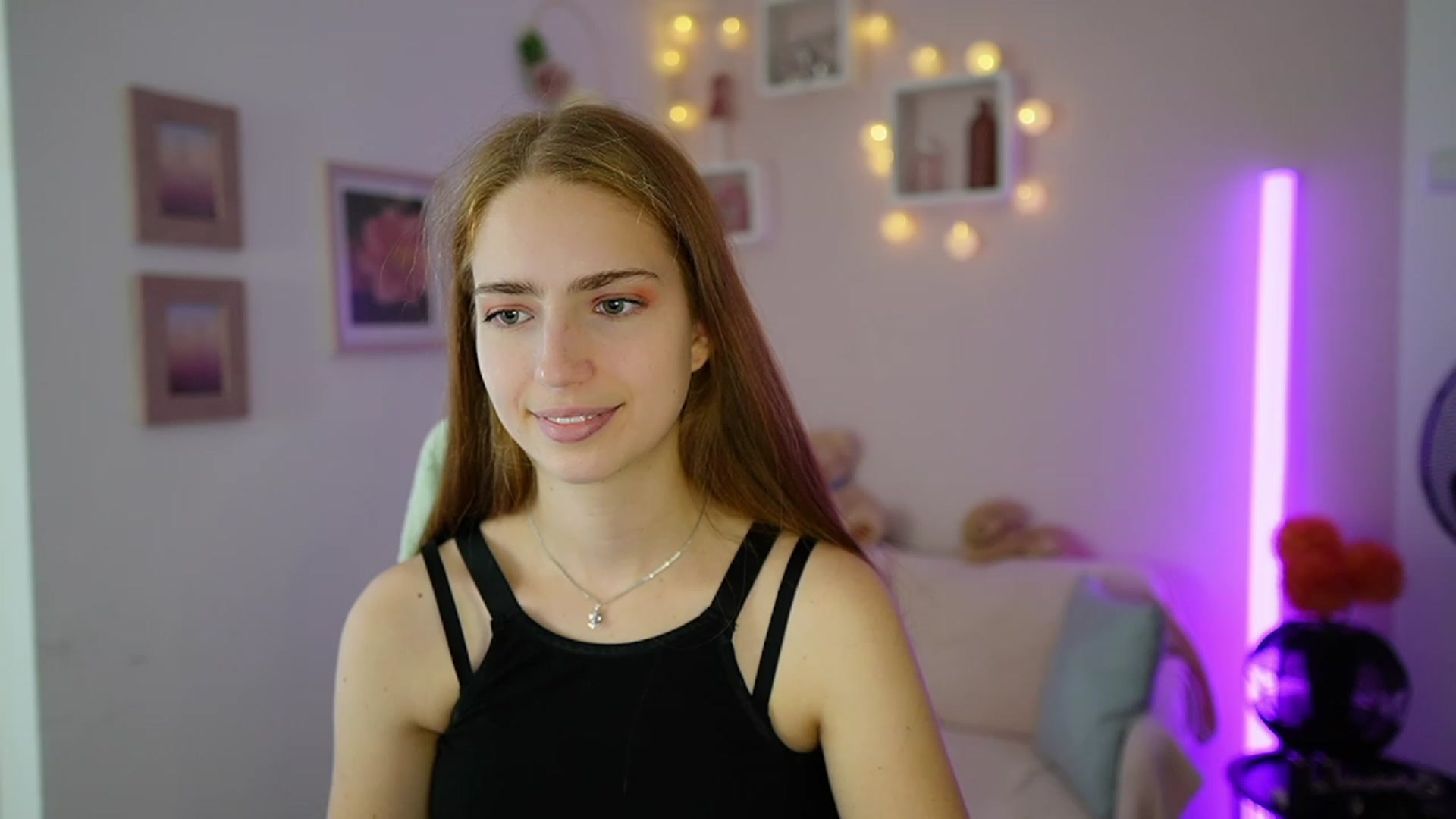 Gallery image thumbnail from Naomi_Woods18's myfreecams stream on, 11/09/2023, 13:54 image 5 of 20