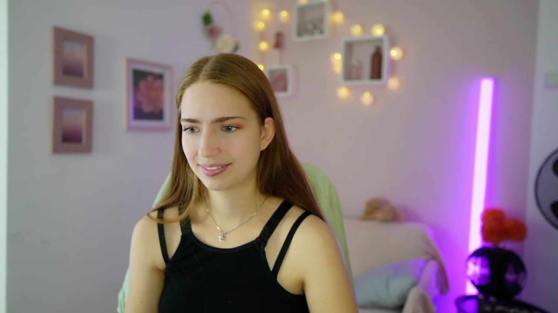 Gallery image thumbnail from Naomi_Woods18's myfreecams stream on, 11/12/2023, 11:31 image 5 of 20