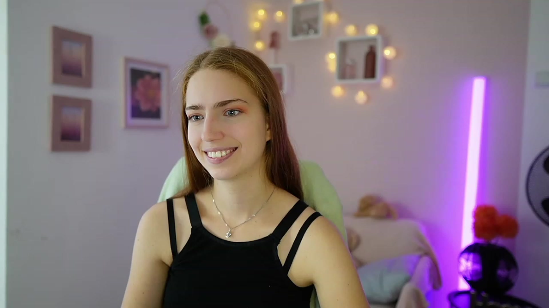 Gallery image thumbnail from Naomi_Woods18's myfreecams stream on, 11/12/2023, 11:31 image 20 of 20