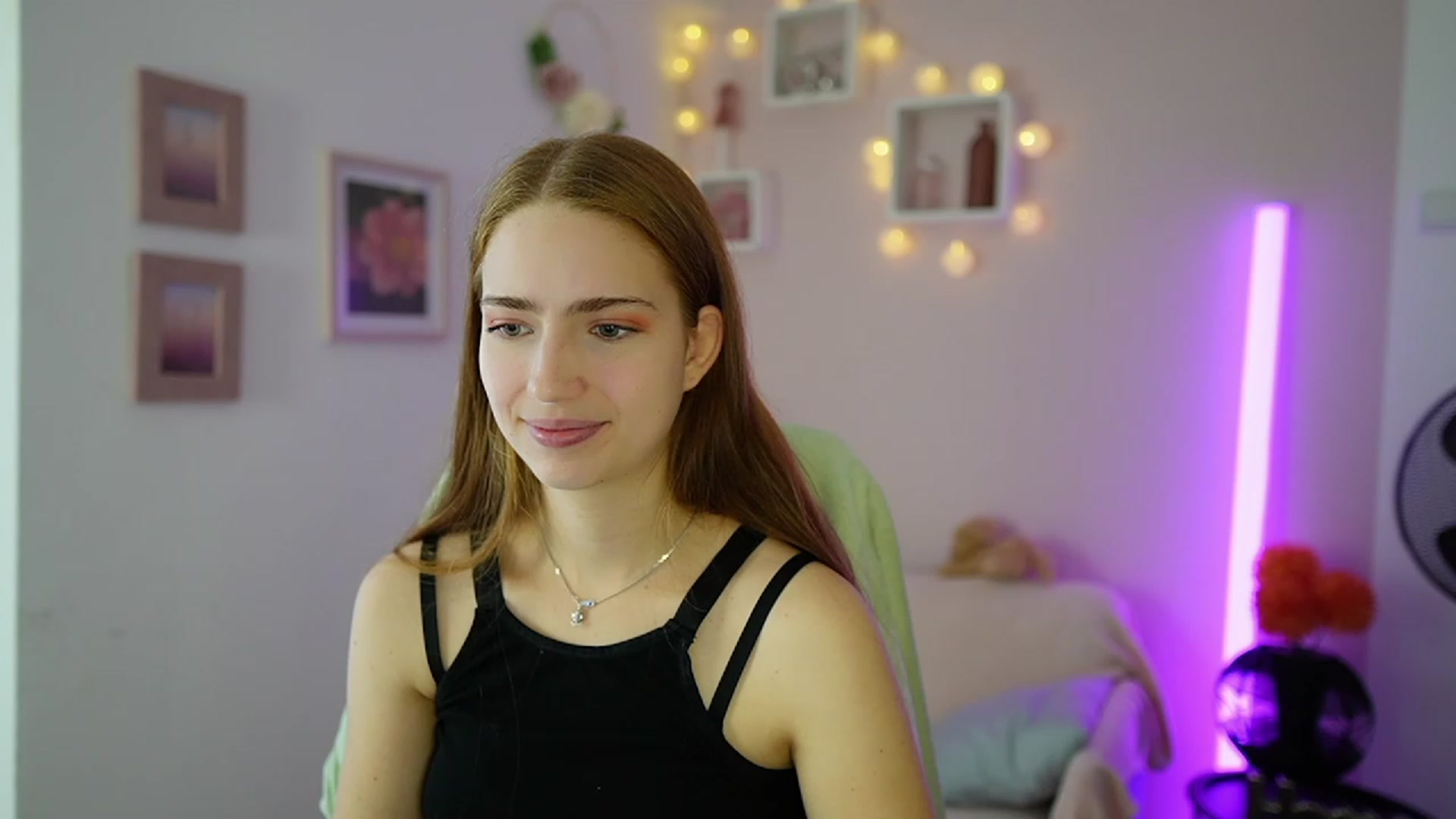 Gallery image thumbnail from Naomi_Woods18's myfreecams stream on, 11/12/2023, 11:31 image 4 of 20