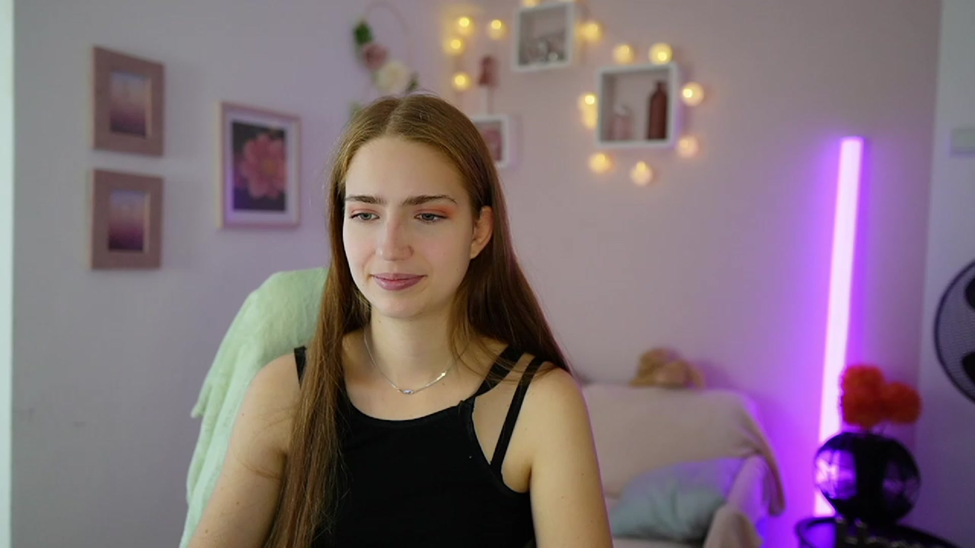 Gallery image thumbnail from Naomi_Woods18's myfreecams stream on, 11/12/2023, 13:37 image 20 of 20
