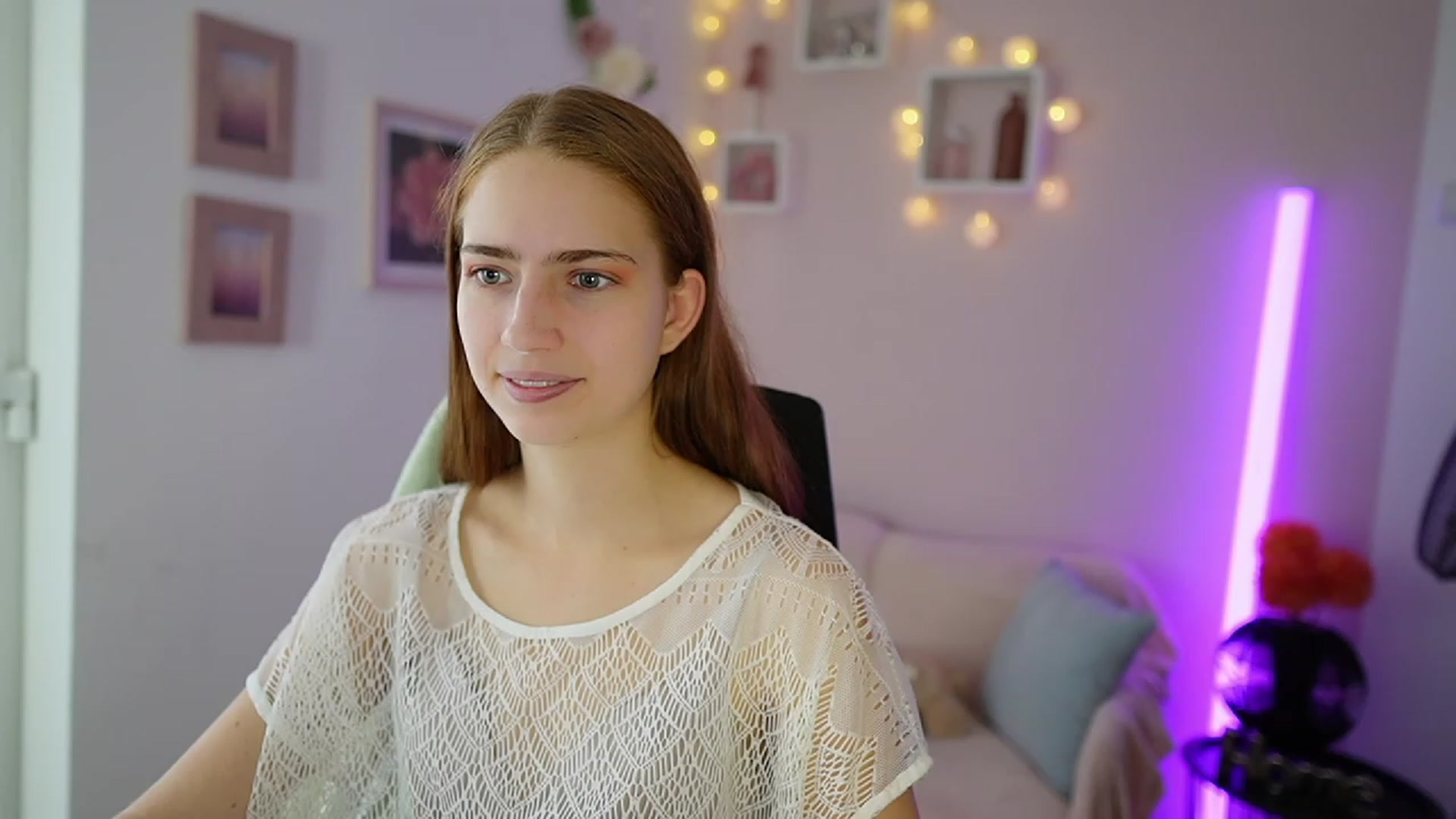 Gallery image thumbnail from Naomi_Woods18's myfreecams stream on, 11/16/2023, 11:19 image 18 of 20