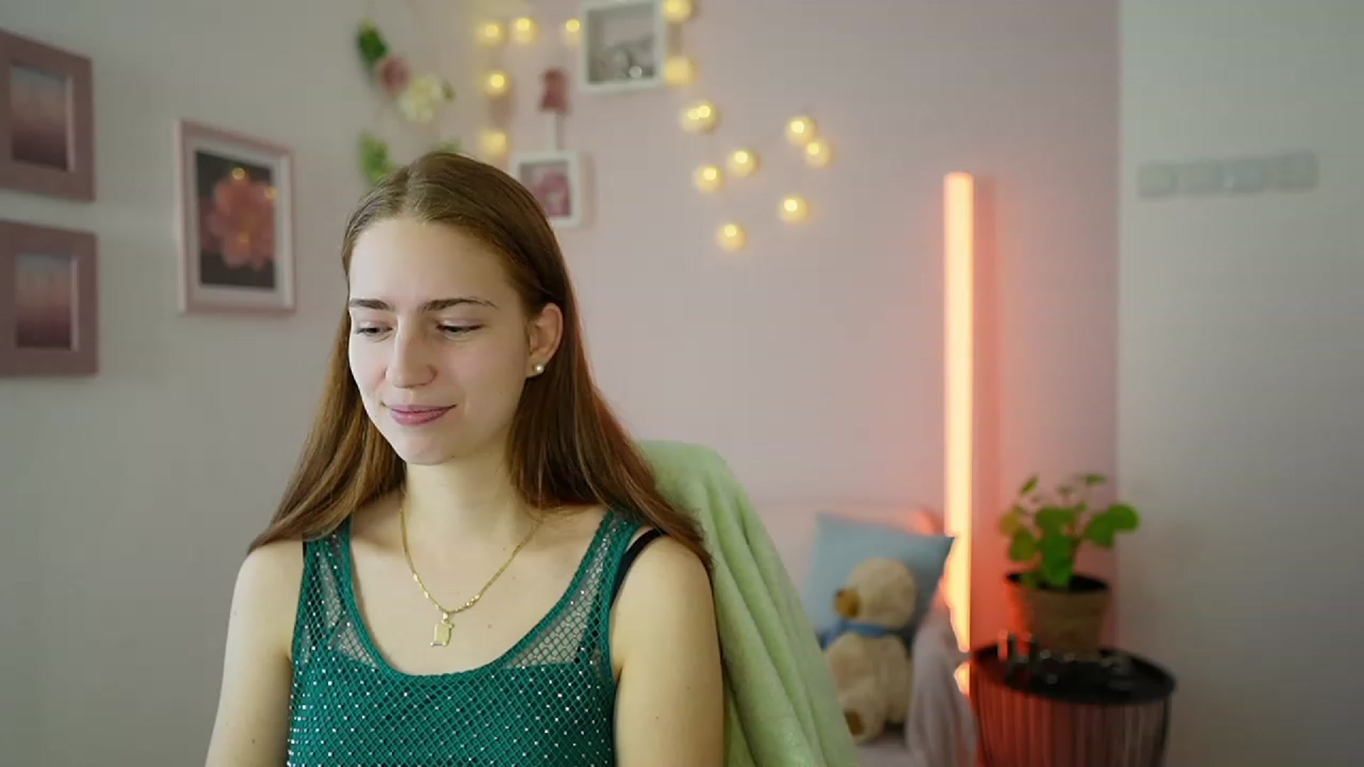 Gallery image thumbnail from Naomi_Woods18's myfreecams stream on, 01/11/2024, 11:58 image 4 of 20