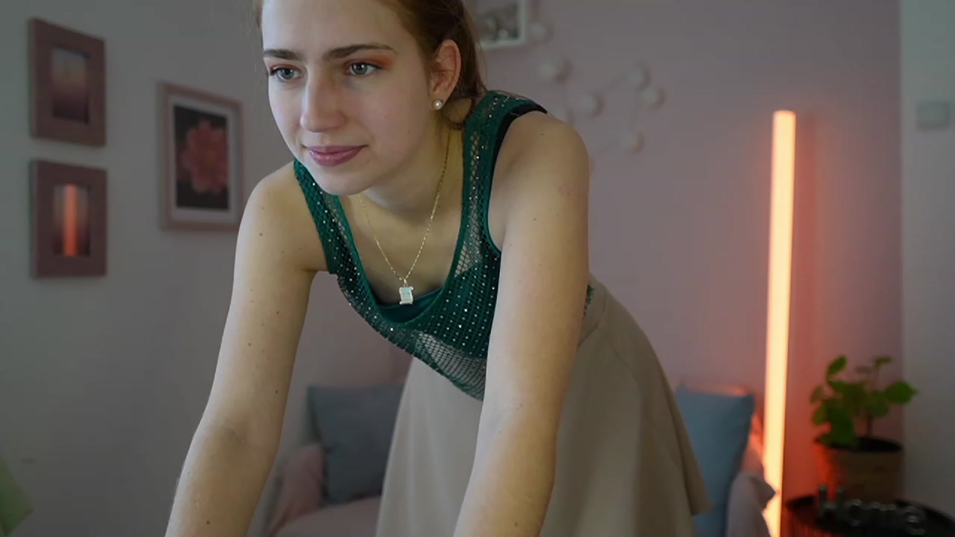 Gallery image thumbnail from Naomi_Woods18's myfreecams stream on, 01/16/2024, 10:37 image 19 of 20