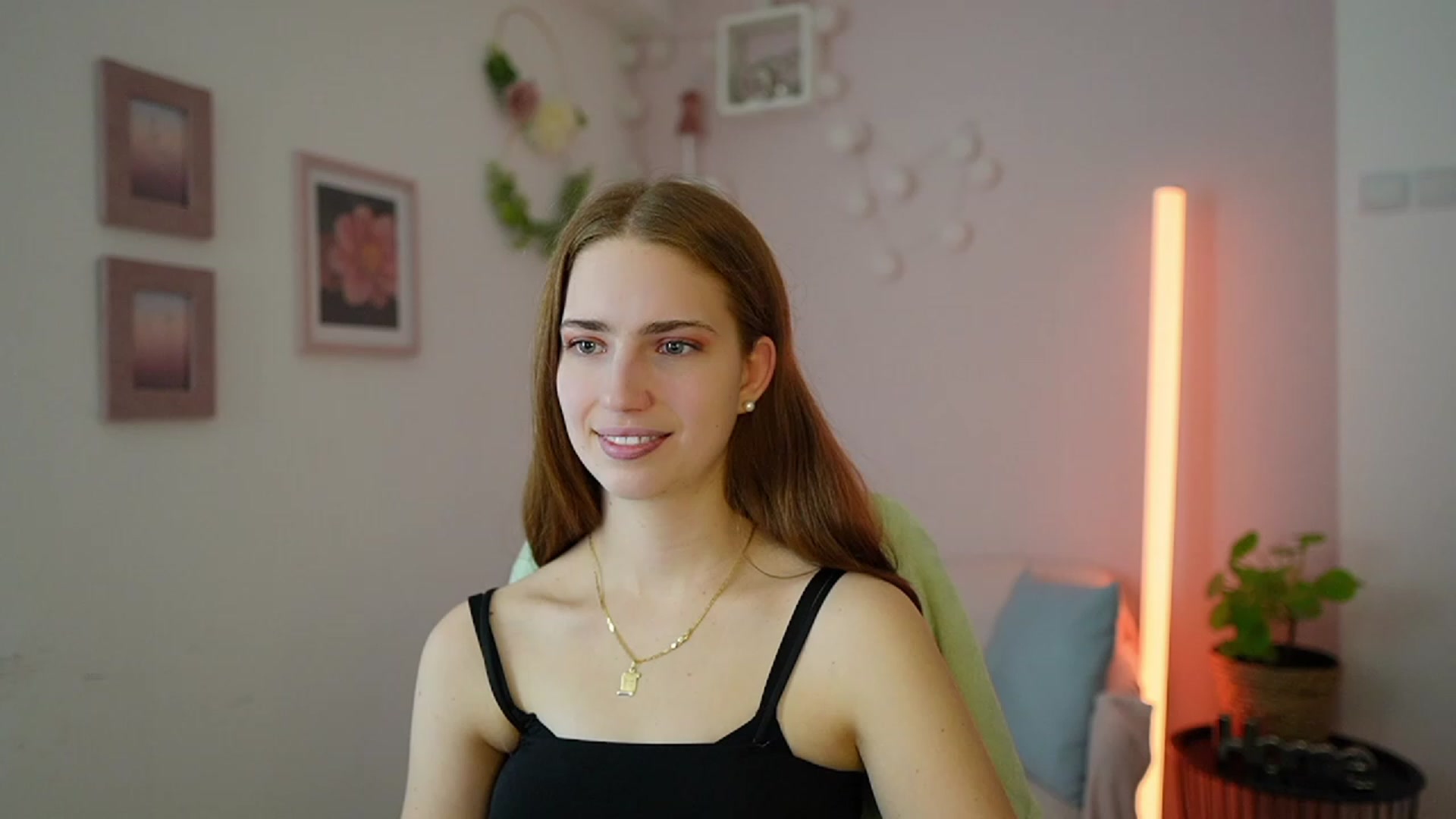 Gallery image thumbnail from Naomi_Woods18's myfreecams stream on, 01/18/2024, 12:06 image 11 of 20