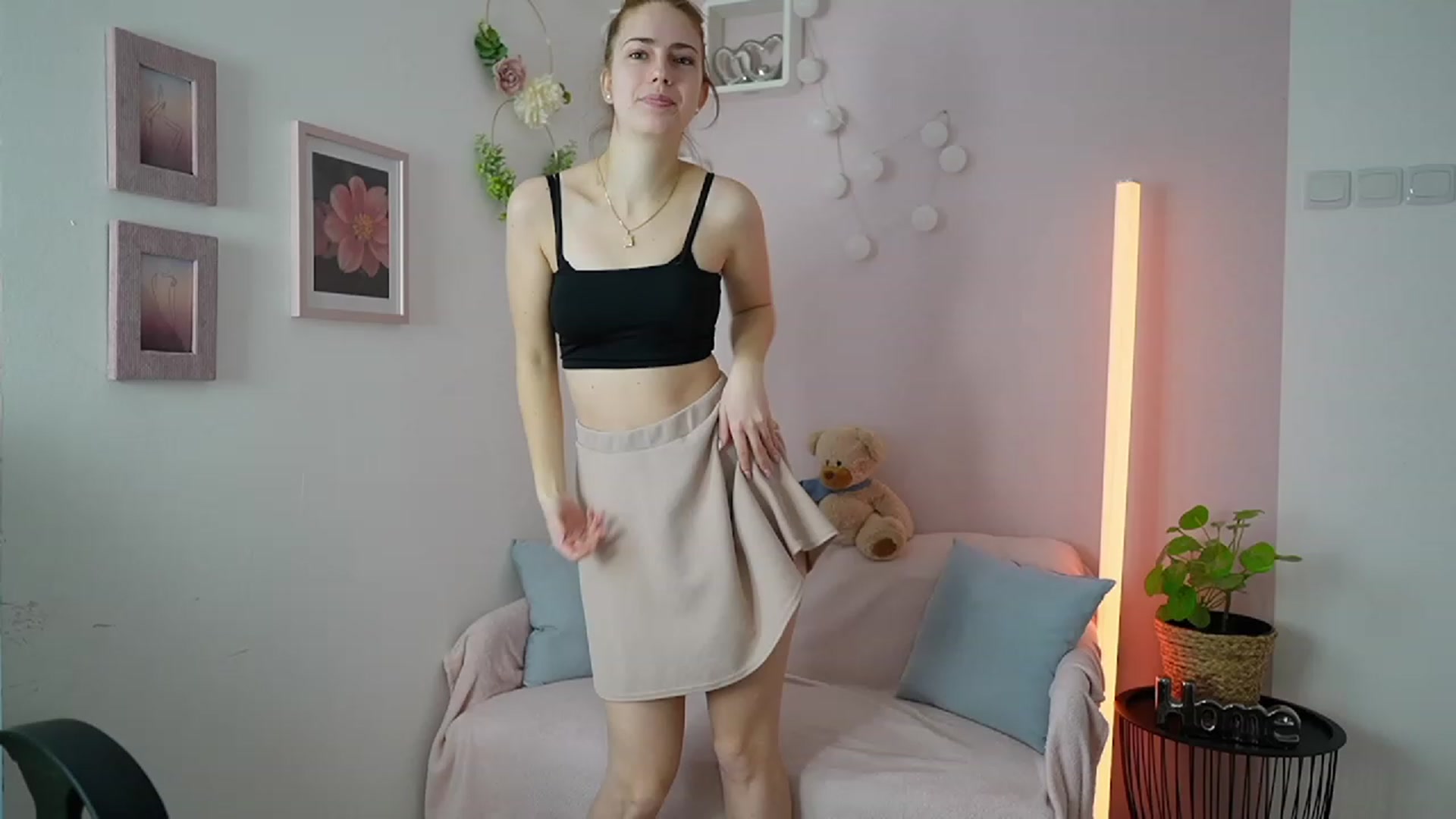 Gallery image thumbnail from Naomi_Woods18's myfreecams stream on, 01/27/2024, 09:50 image 2 of 20