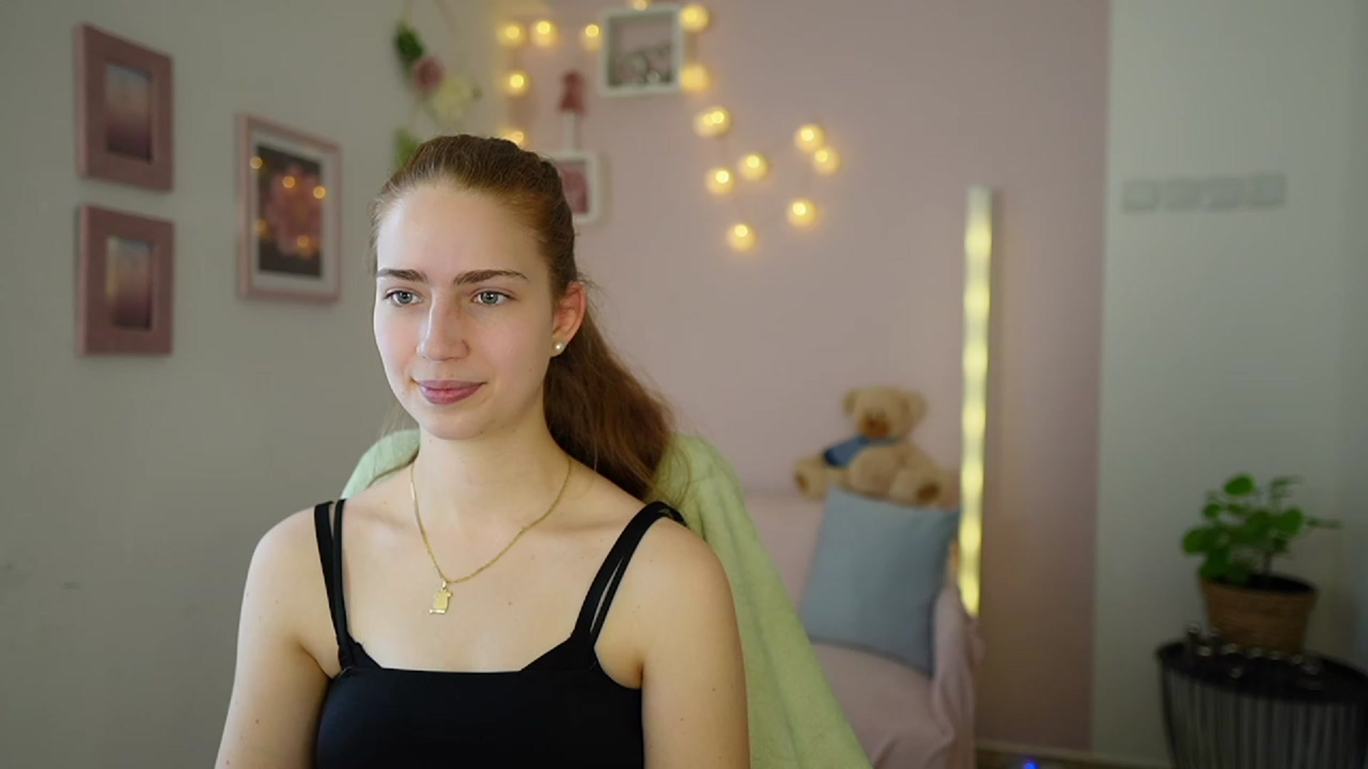 Gallery image thumbnail from Naomi_Woods18's myfreecams stream on, 01/29/2024, 10:44 image 8 of 20