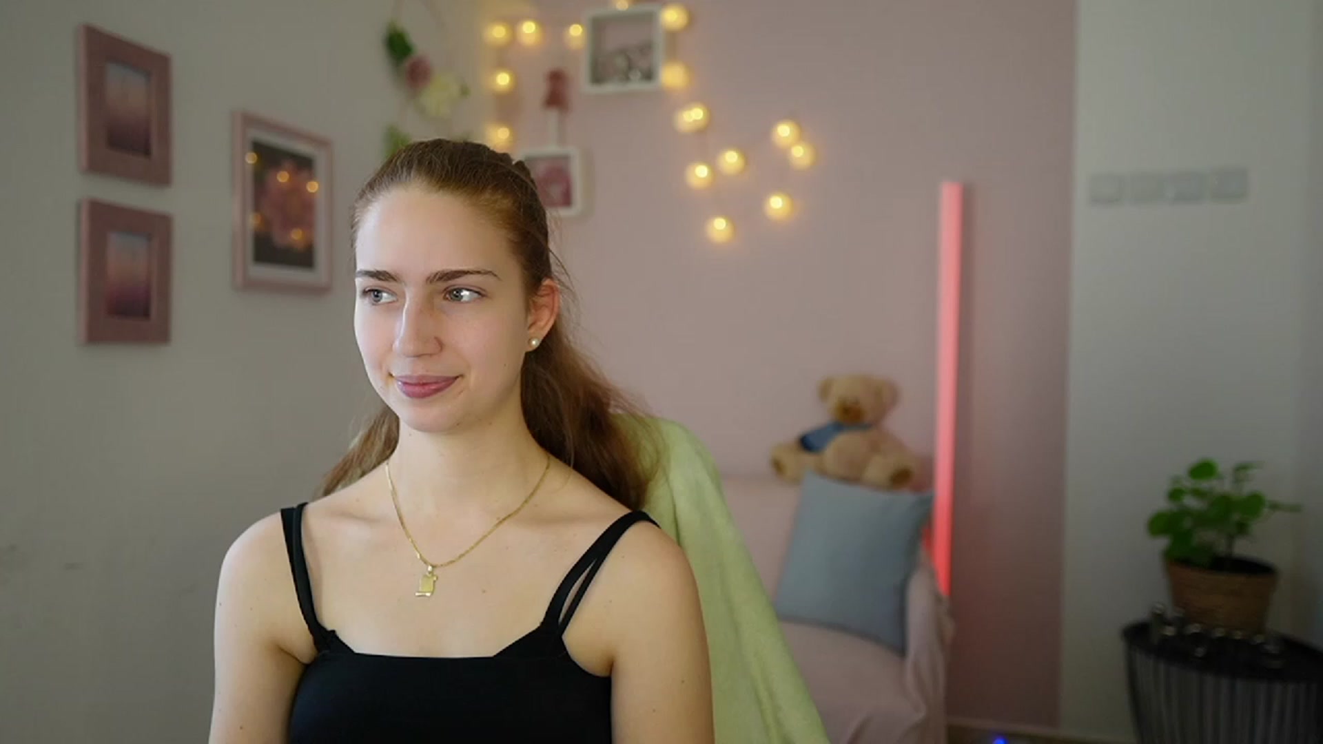 Gallery image thumbnail from Naomi_Woods18's myfreecams stream on, 01/29/2024, 13:33 image 4 of 20