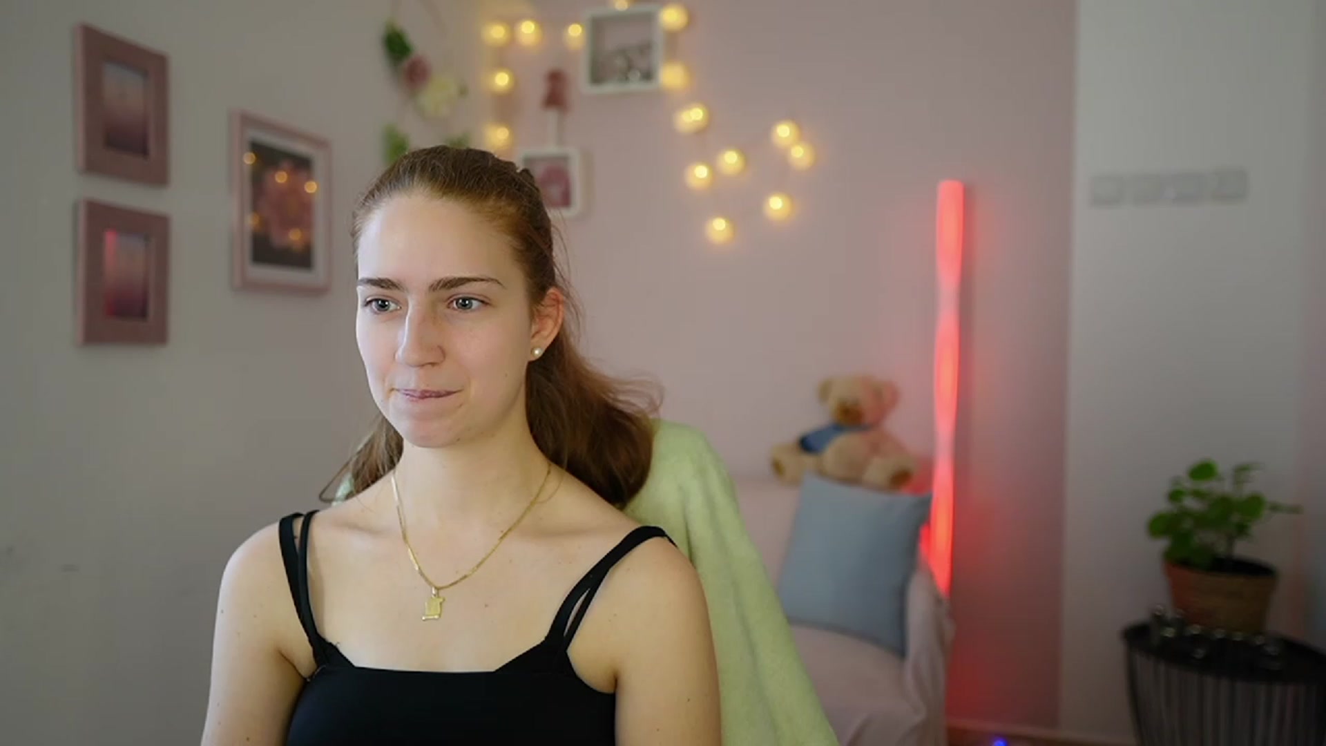 Gallery image thumbnail from Naomi_Woods18's myfreecams stream on, 01/29/2024, 13:33 image 14 of 20