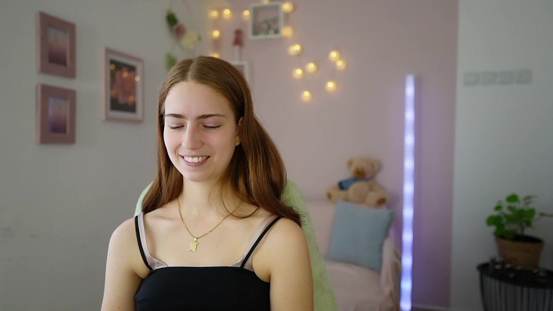 Gallery image thumbnail from Naomi_Woods18's myfreecams stream on, 02/02/2024, 11:31 image 1 of 20