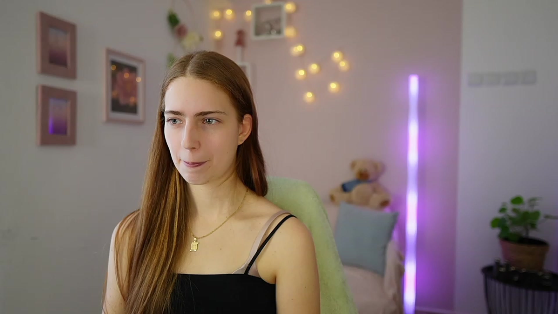 Gallery image thumbnail from Naomi_Woods18's myfreecams stream on, 02/02/2024, 11:31 image 20 of 20