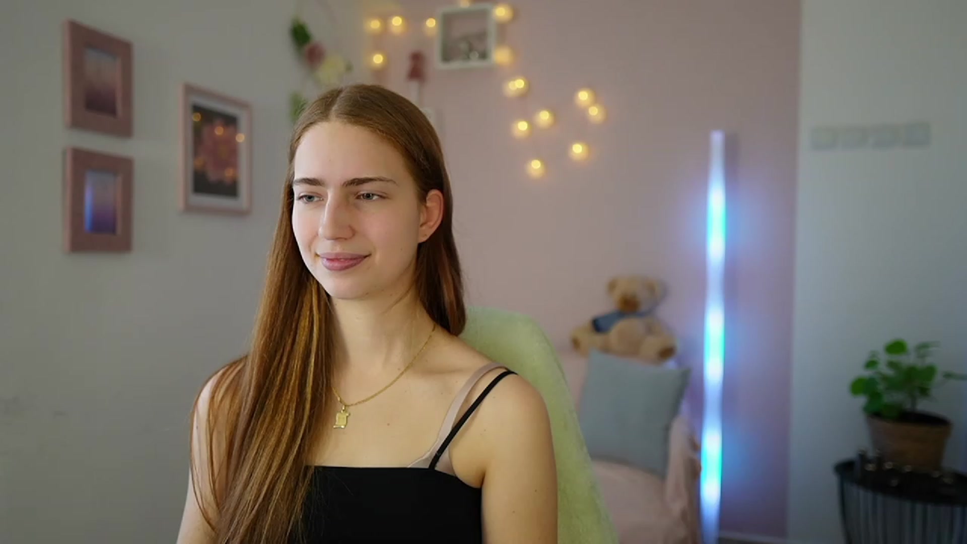 Gallery image thumbnail from Naomi_Woods18's myfreecams stream on, 02/02/2024, 11:31 image 19 of 20