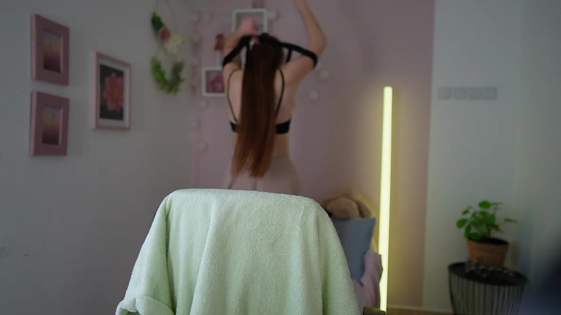 Gallery image thumbnail from Naomi_Woods18's myfreecams stream on, 02/24/2024, 10:19 image 20 of 20