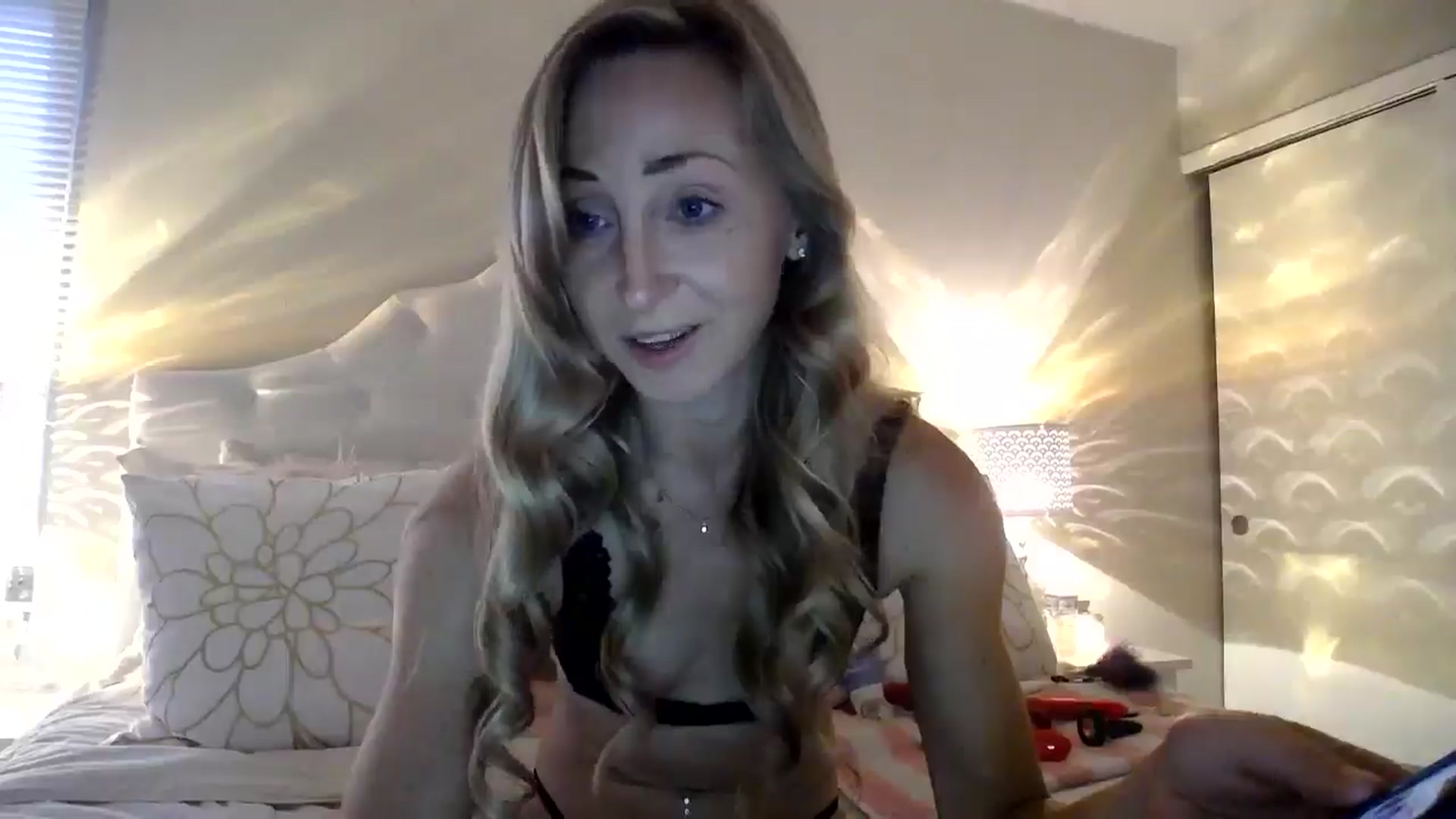 Gallery image thumbnail from Naomi_at_nite's myfreecams stream on, 04/28/2026, 23:09 image 15 of 20