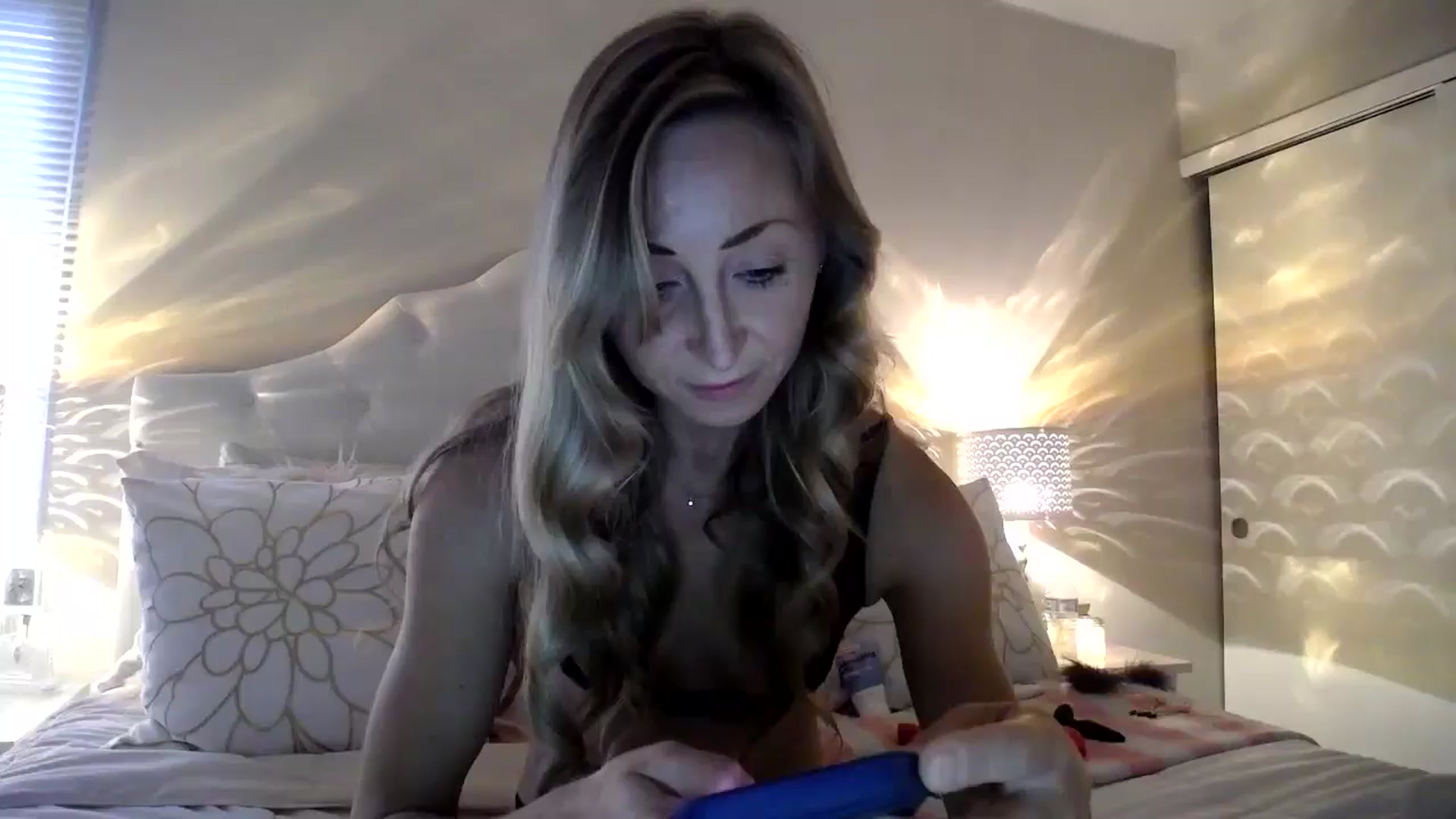 Gallery image thumbnail from Naomi_at_nite's myfreecams stream on, 04/28/2026, 23:09 image 2 of 20